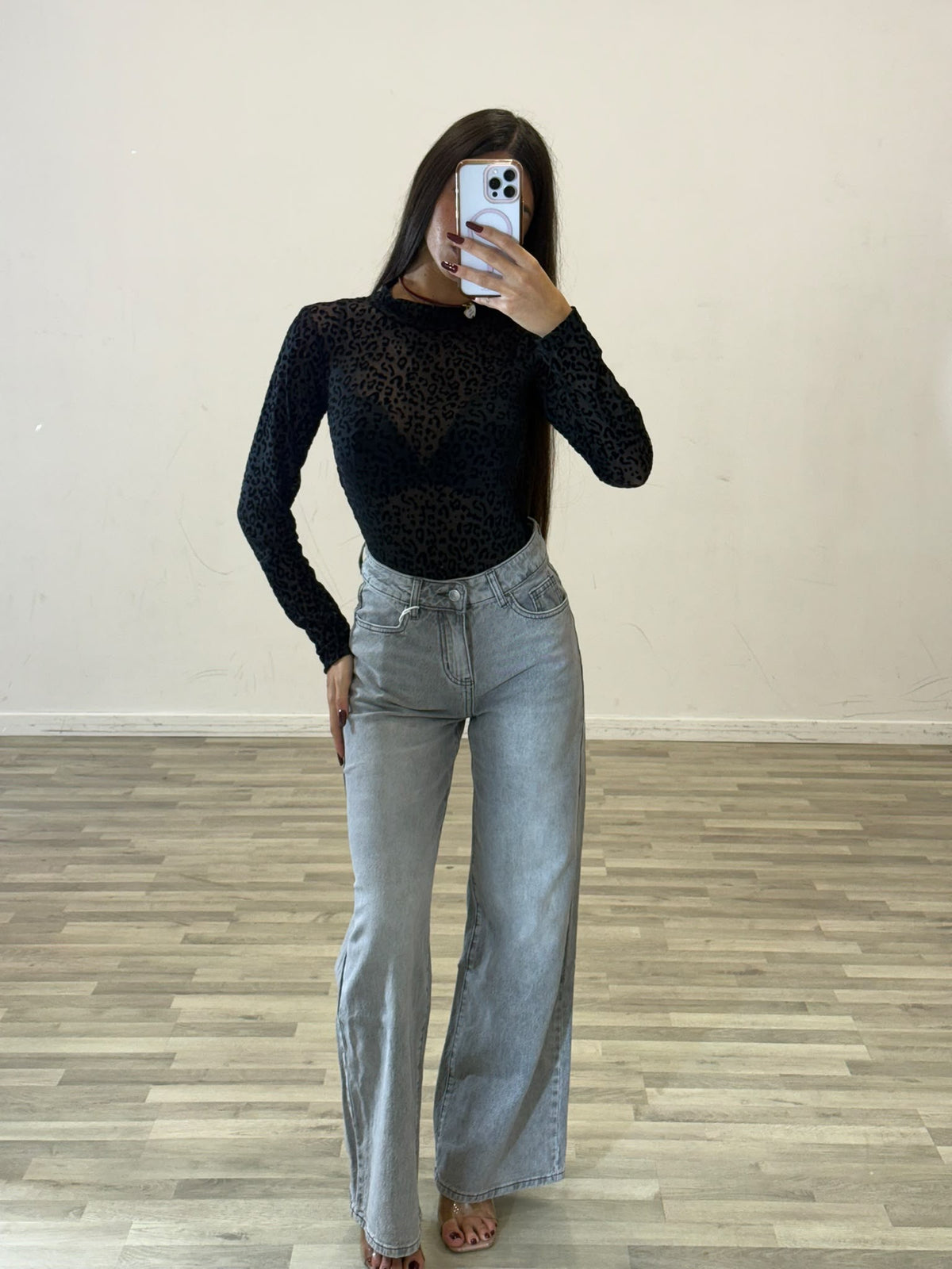 body velato maculato