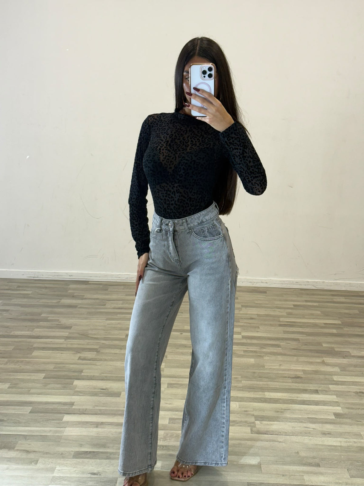 body velato maculato