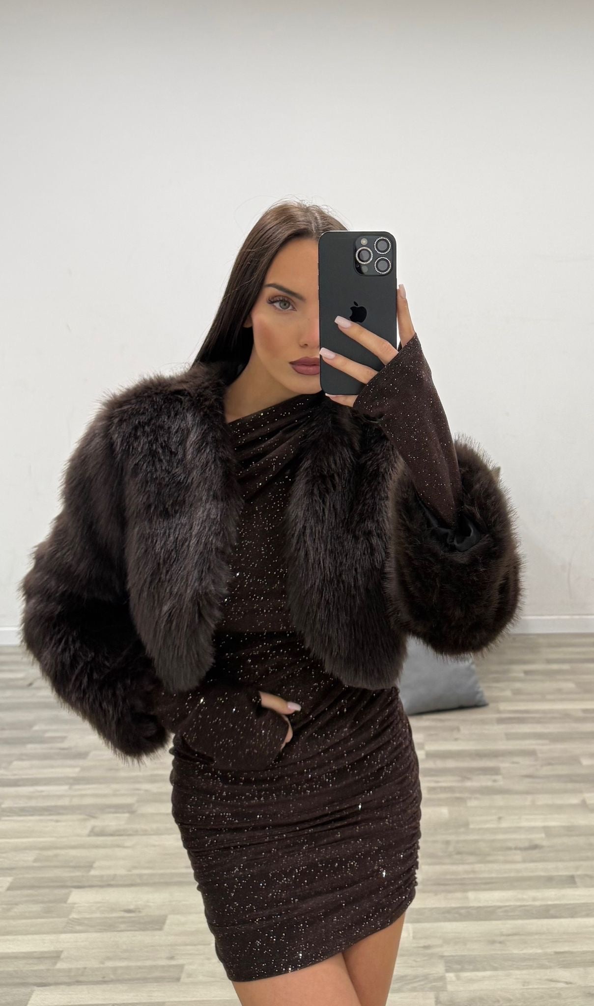 pelliccia corta a coprispalle