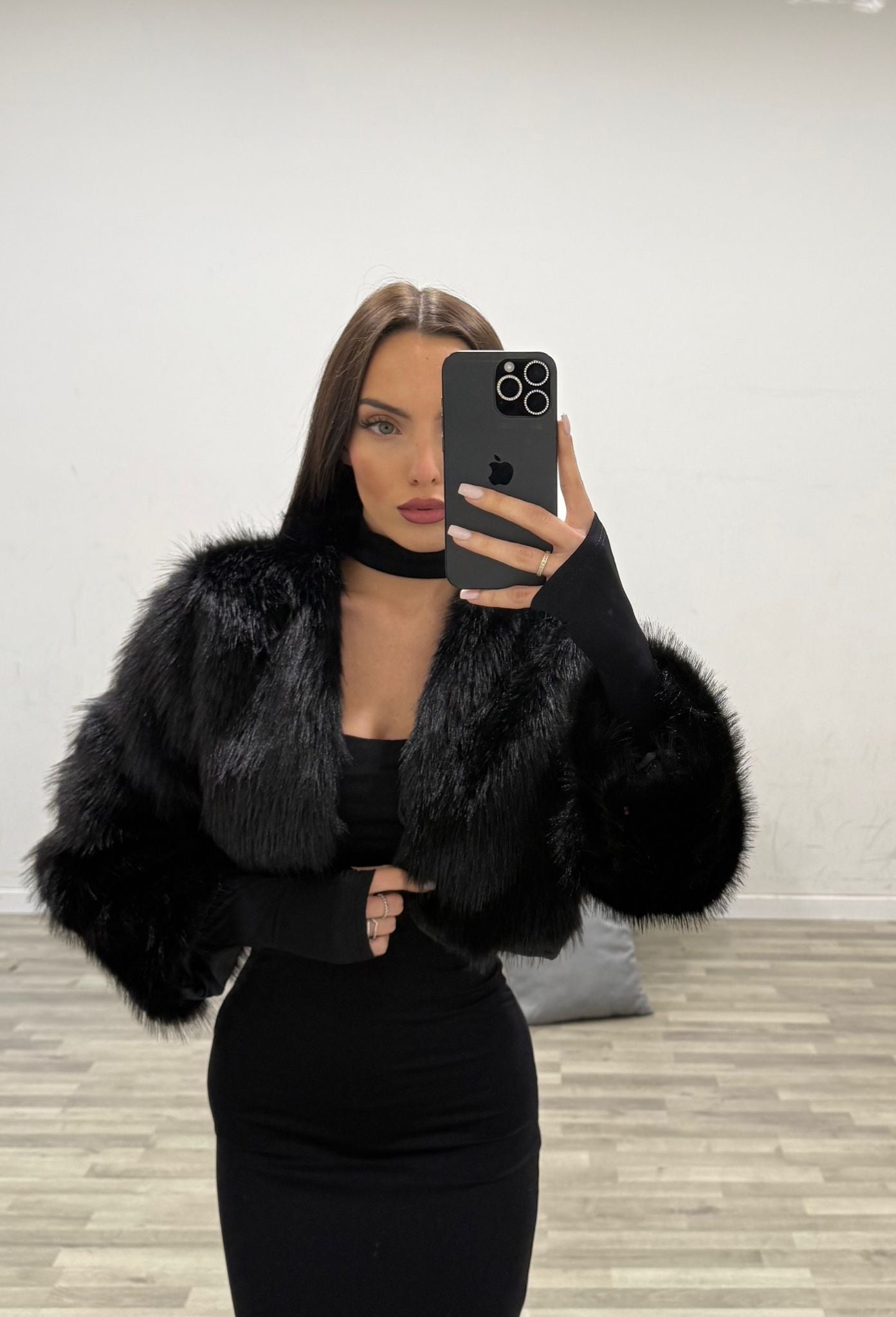 pelliccia corta a coprispalle