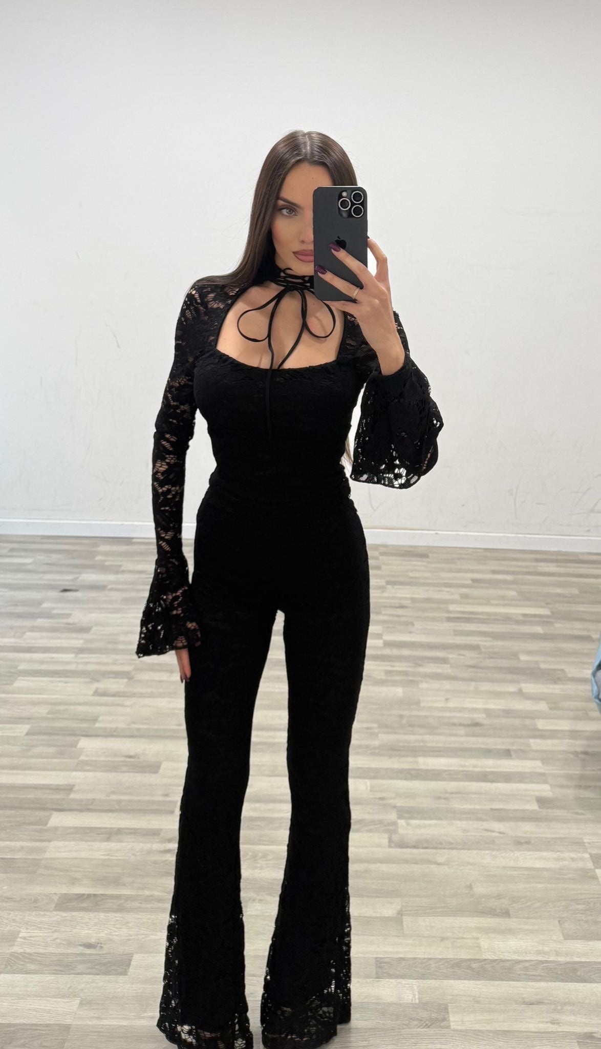 tuta in pizzo havana