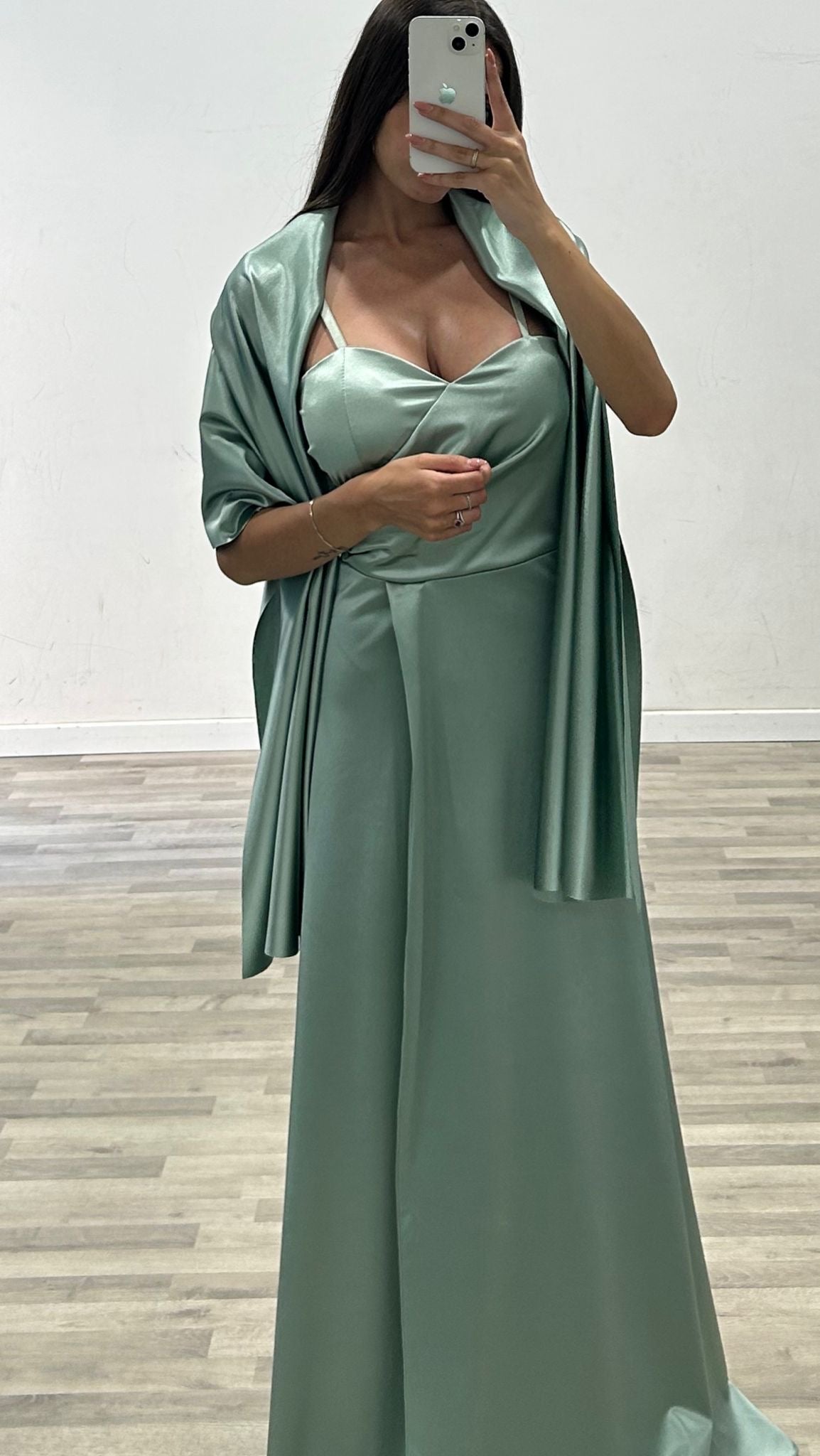vestito con stola in raso