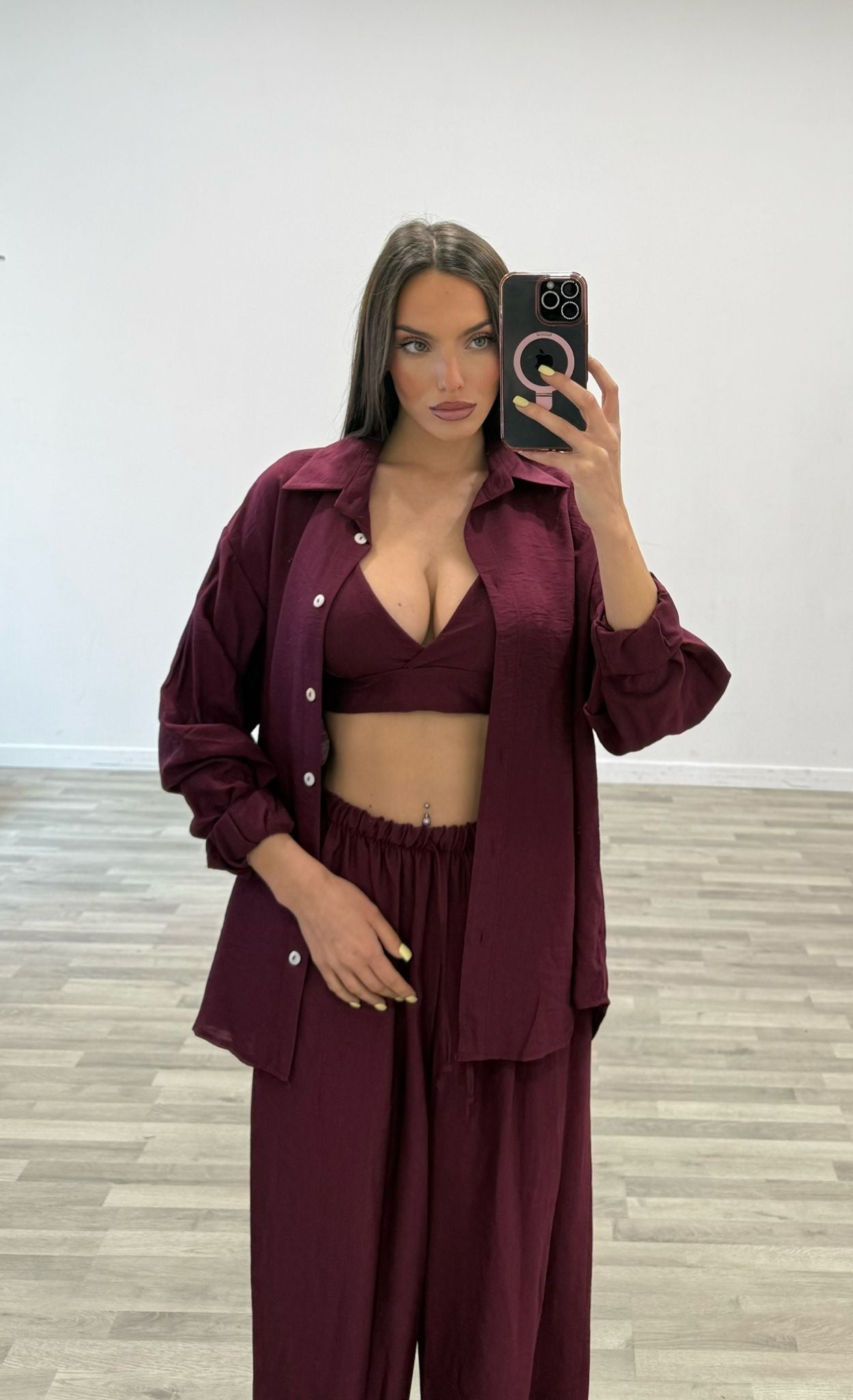 completo camicia top e pantalone