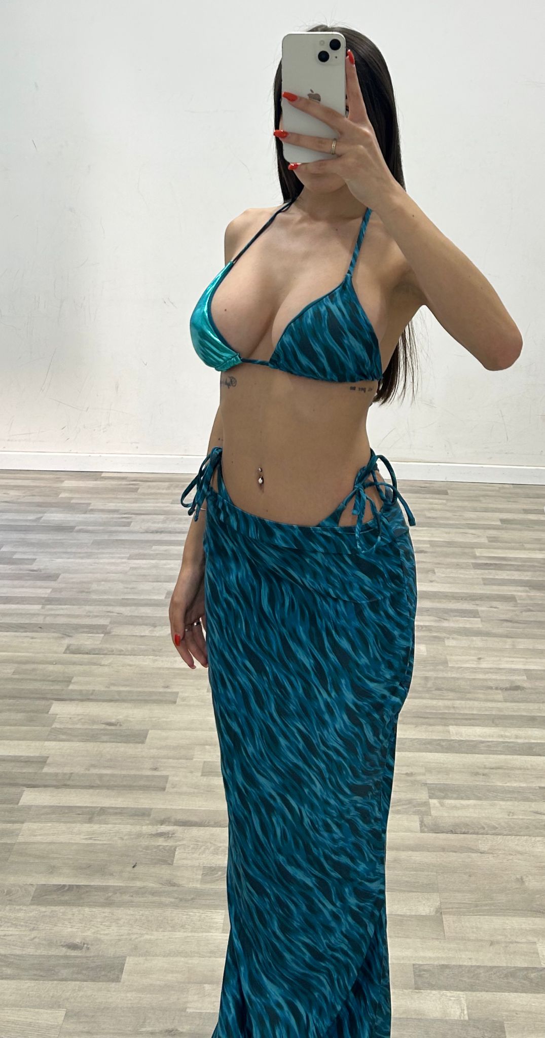 costume con pareo africa