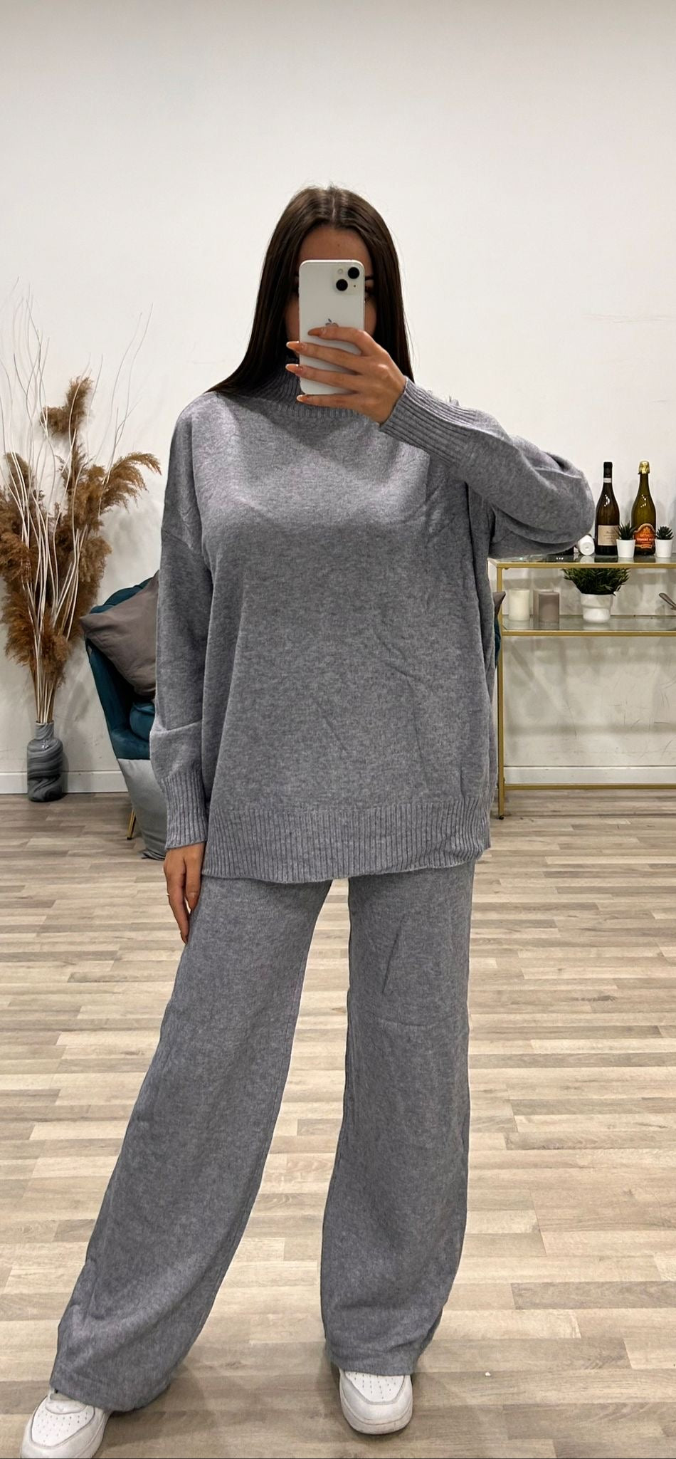 completo lana lupetto e pantalone