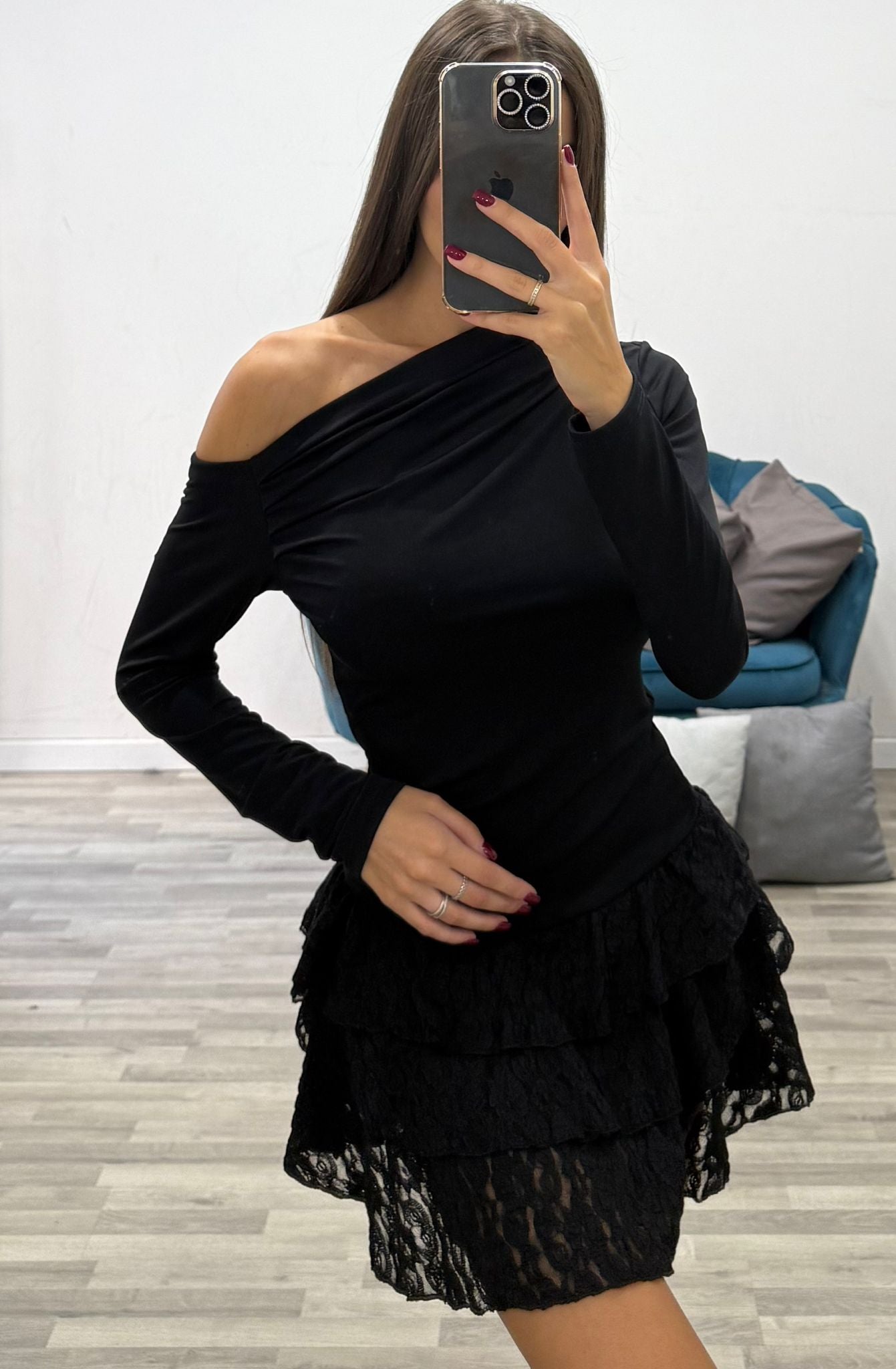 vestitino kim con gonna pizzo
