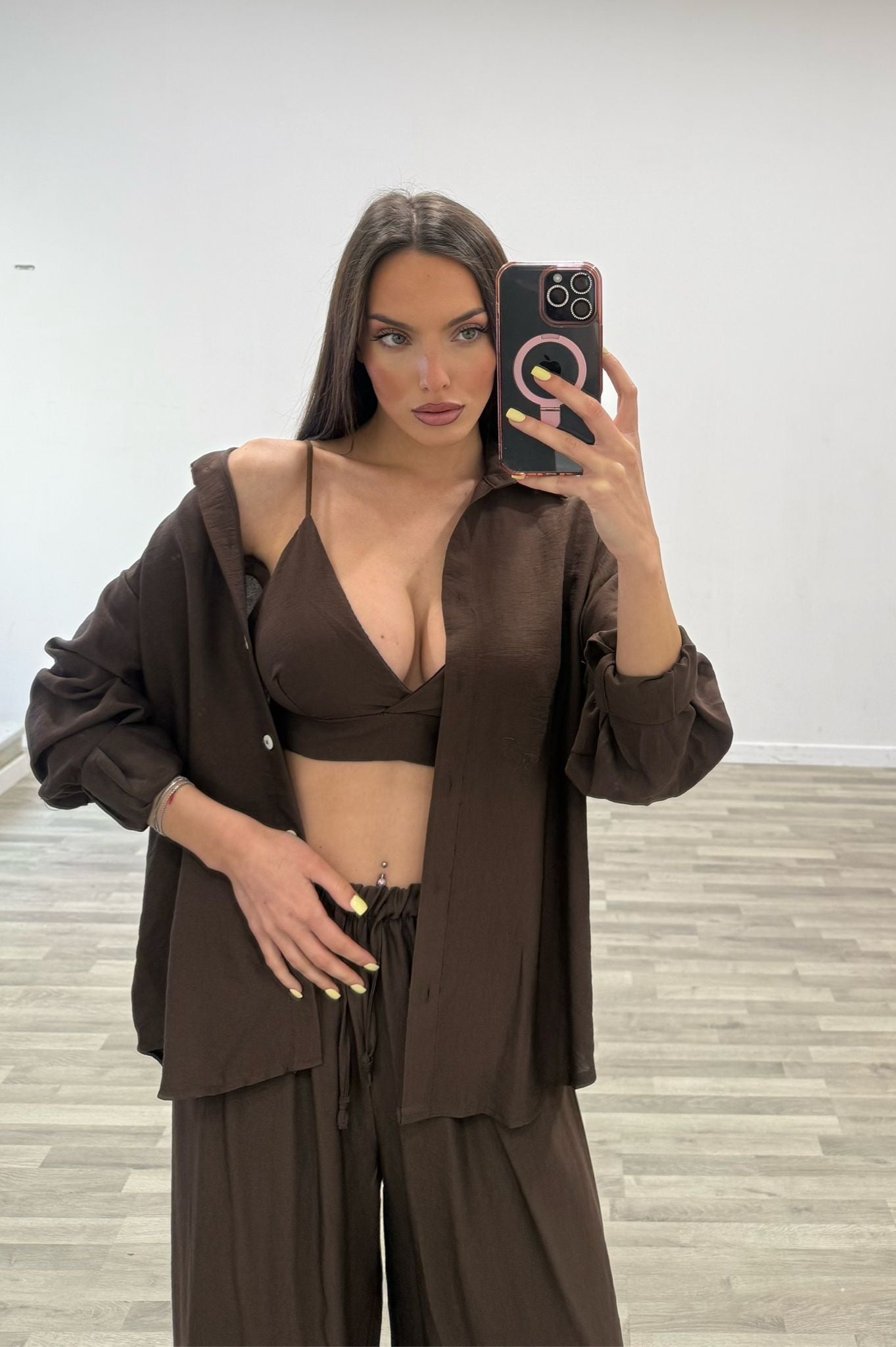 completo camicia top e pantalone