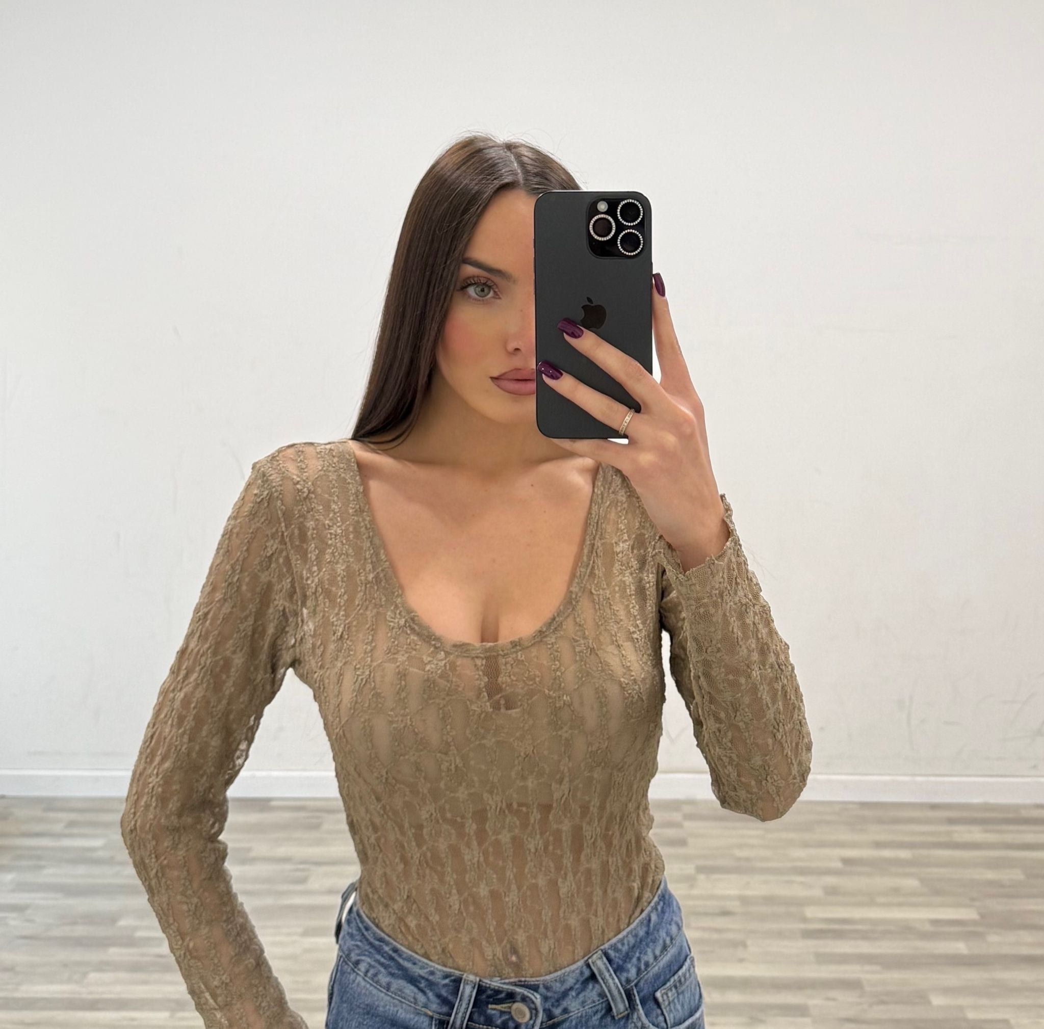 body in pizzo scollo madonna