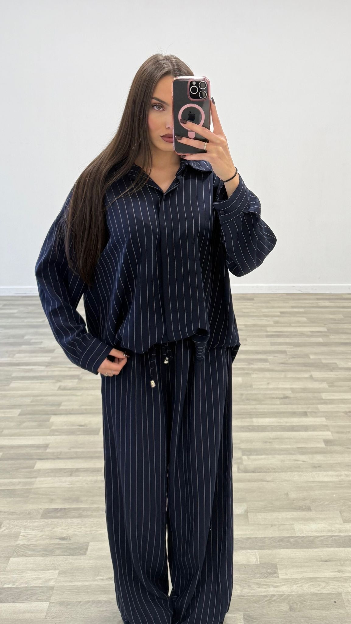 completo camicia e pantalone gessato