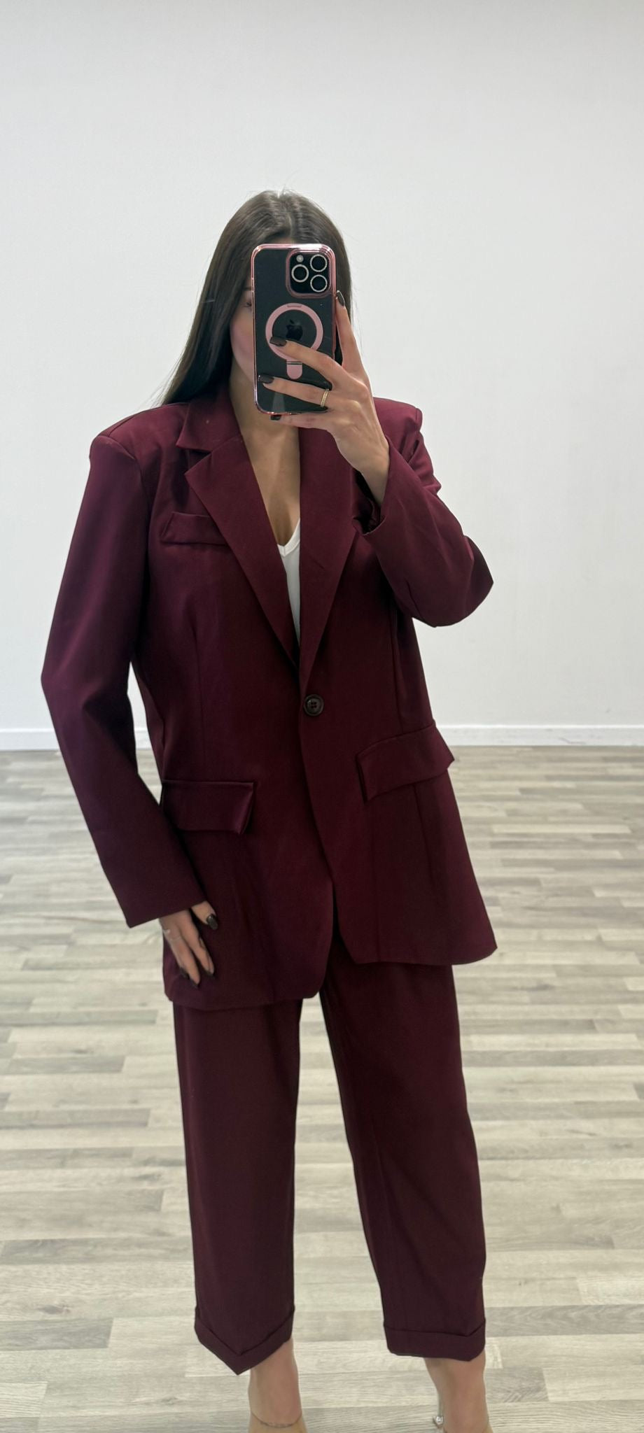 tailler con pantalone con piega