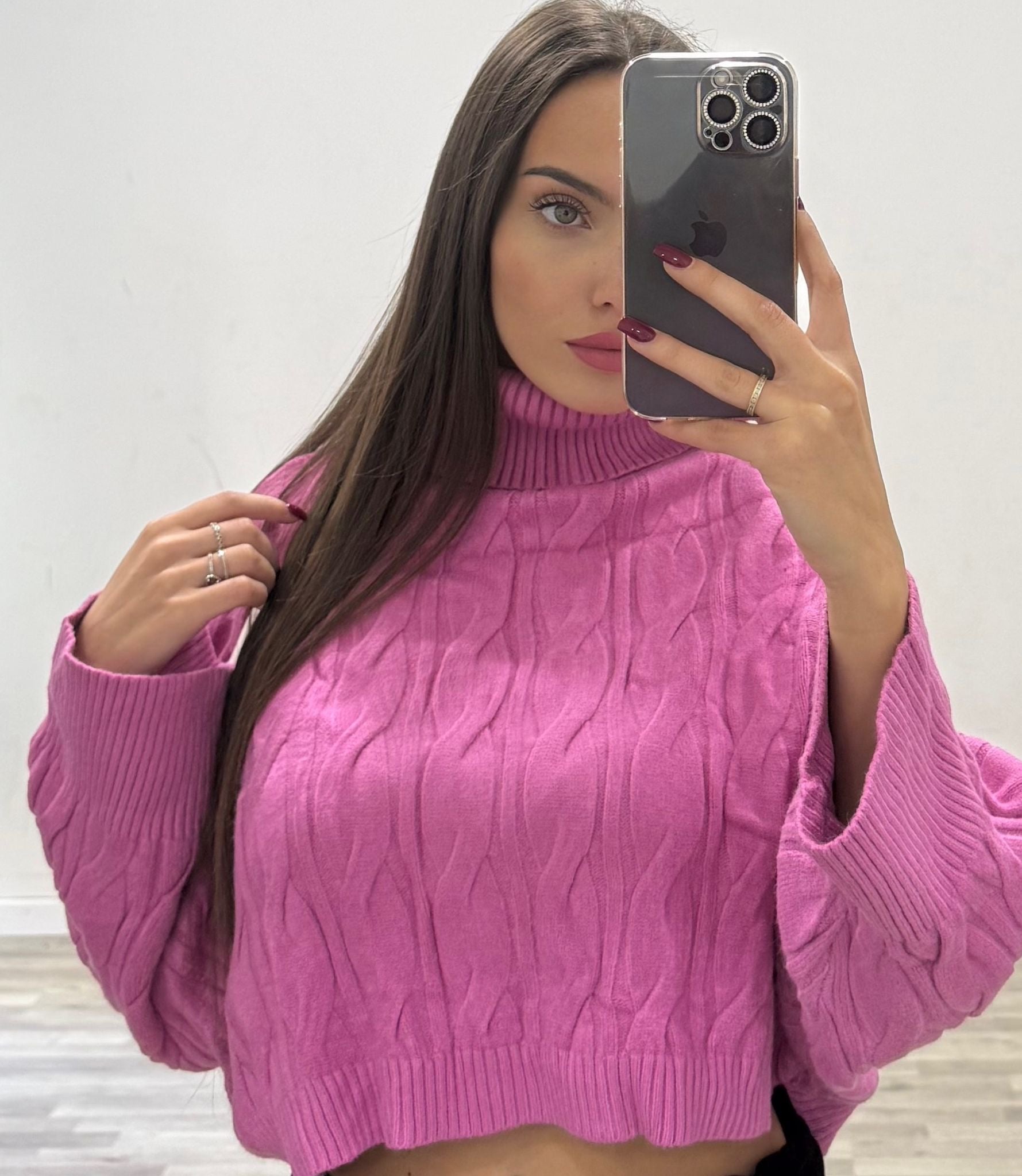 collo alto corto space