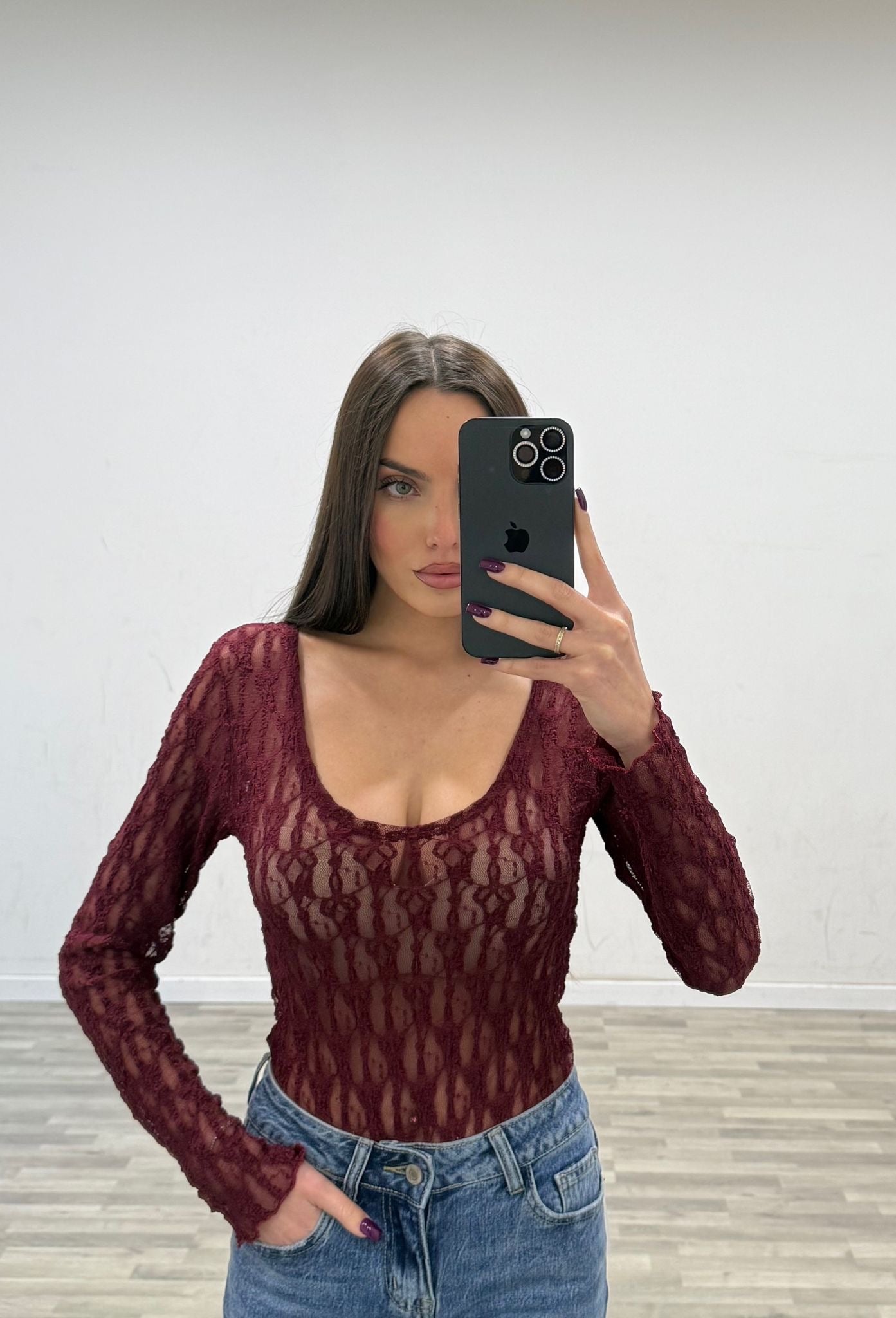 body in pizzo scollo madonna