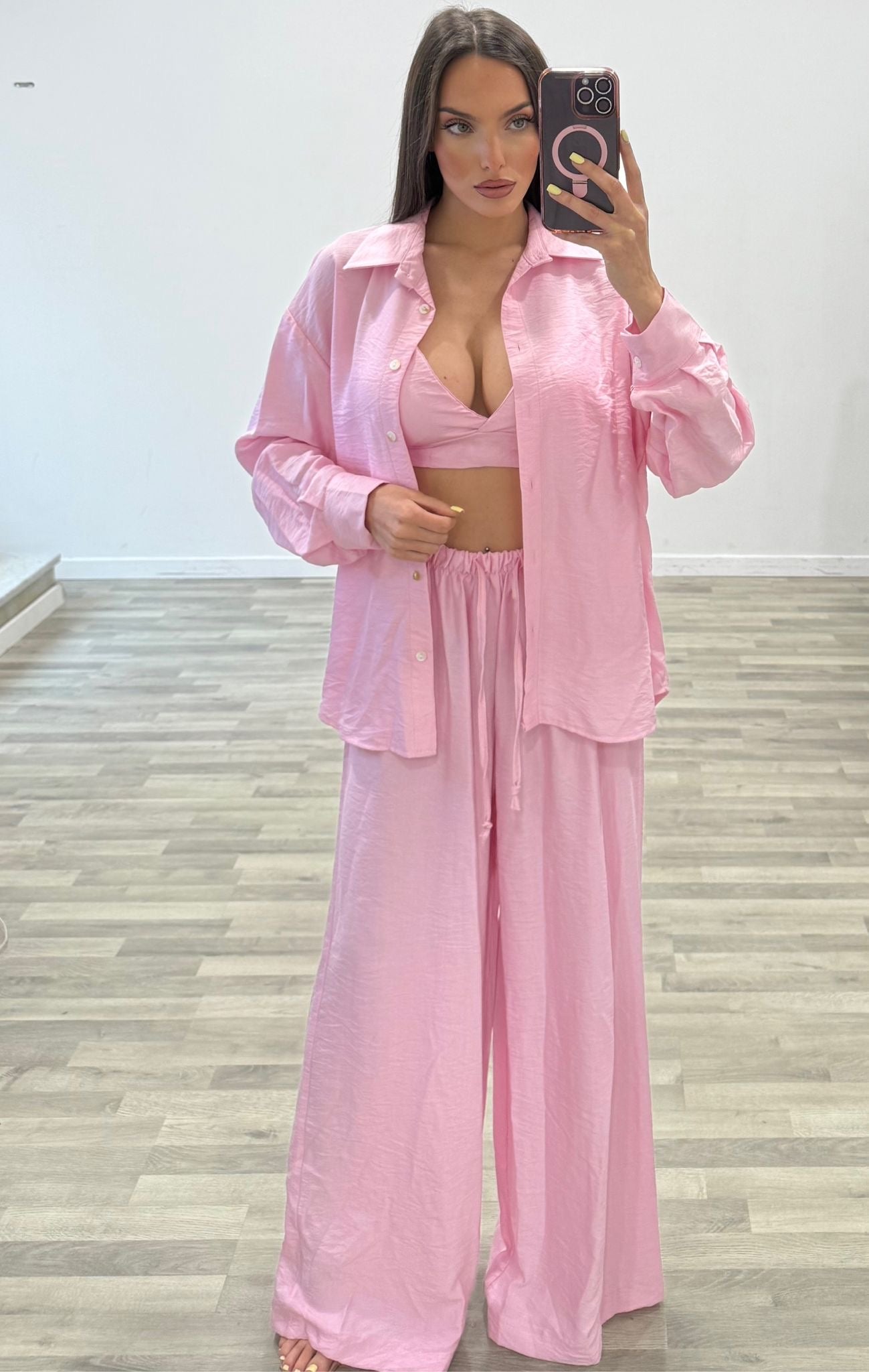 completo camicia top e pantalone