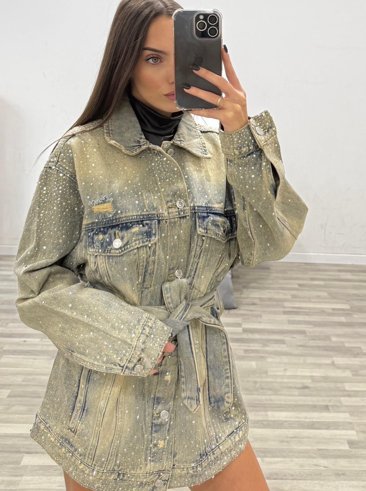 giacca di jeans con cintura e brillantini