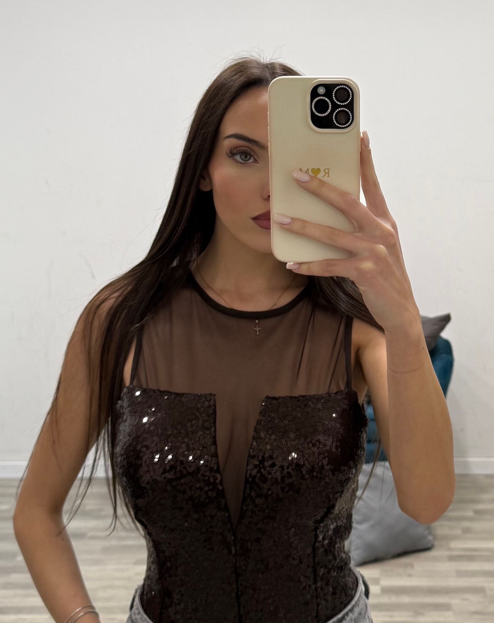 body paillettes very