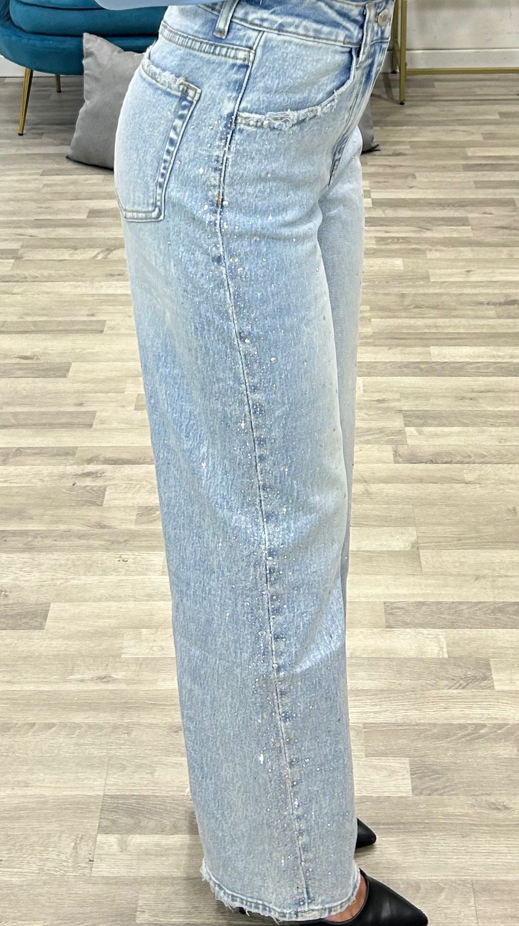 jeans con brillantini laterali