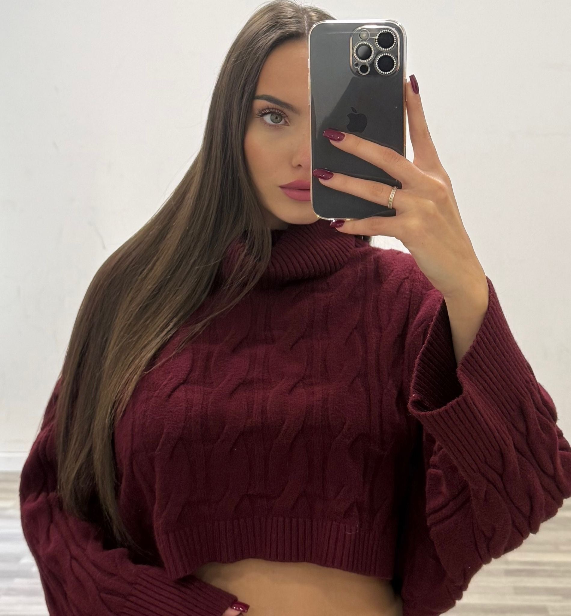 collo alto corto space