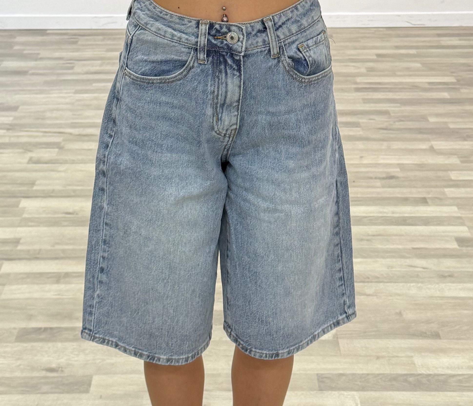 bermda di jeans con tasca glitter denim