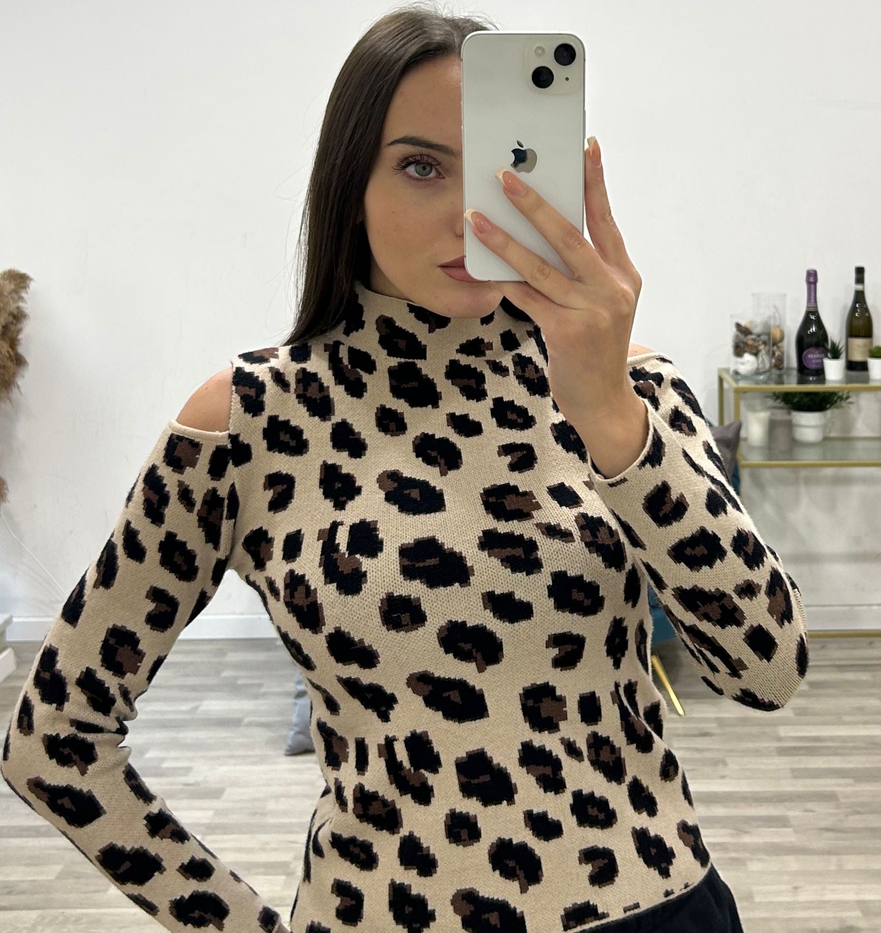 maglia con spacchi leopardata