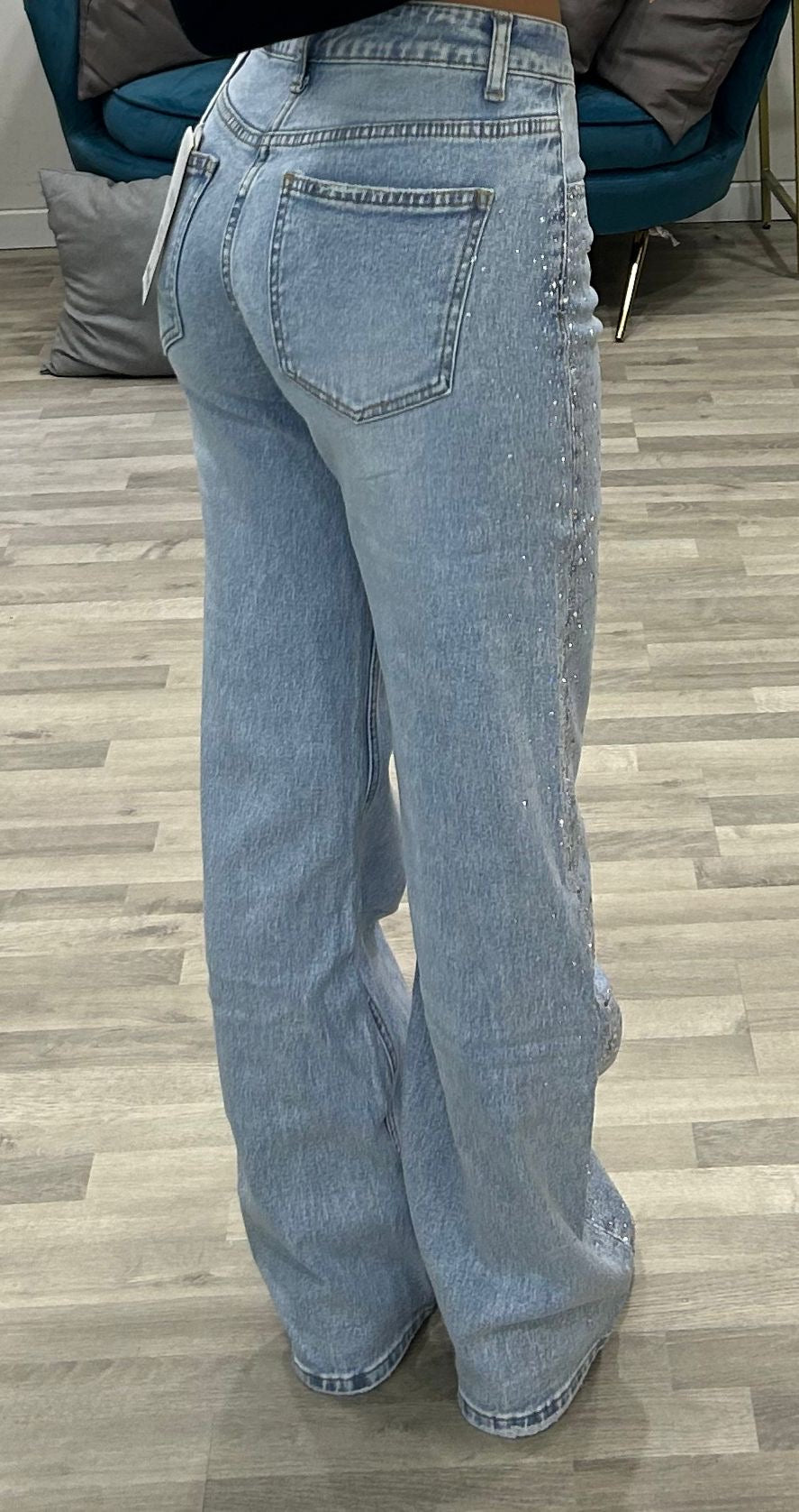 jeans con brillantini laterali