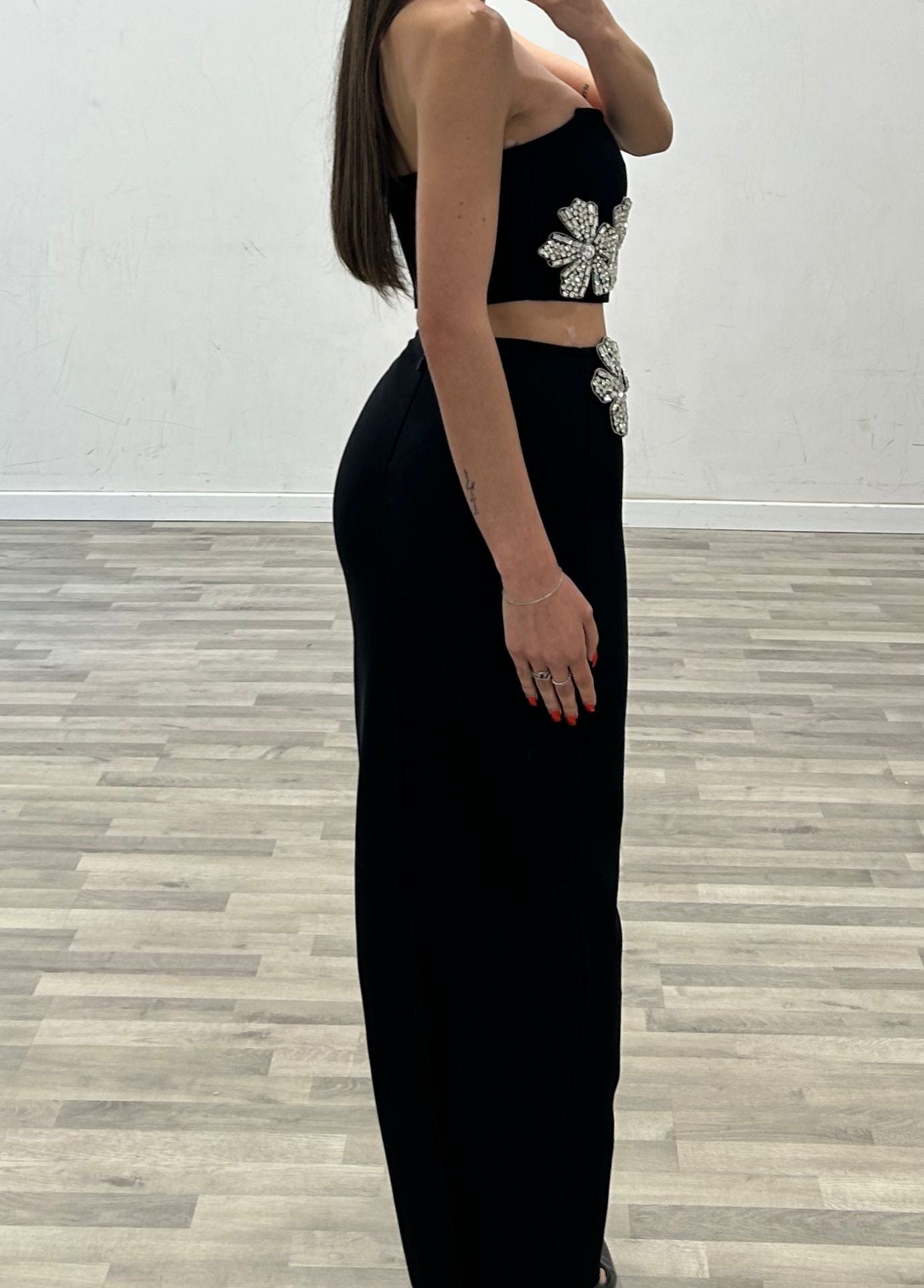 completo top e gonna midi con swarosky