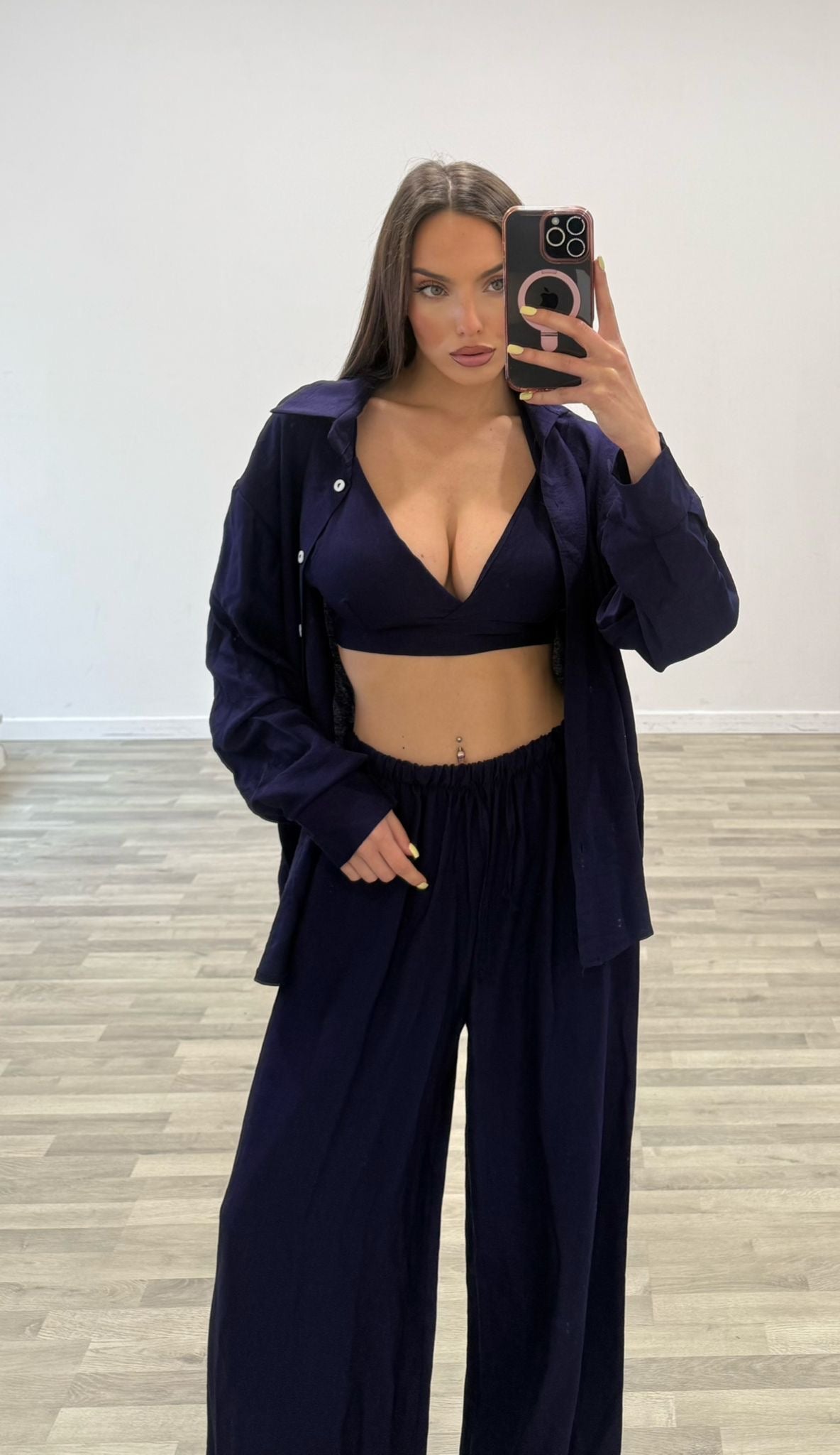 completo camicia top e pantalone