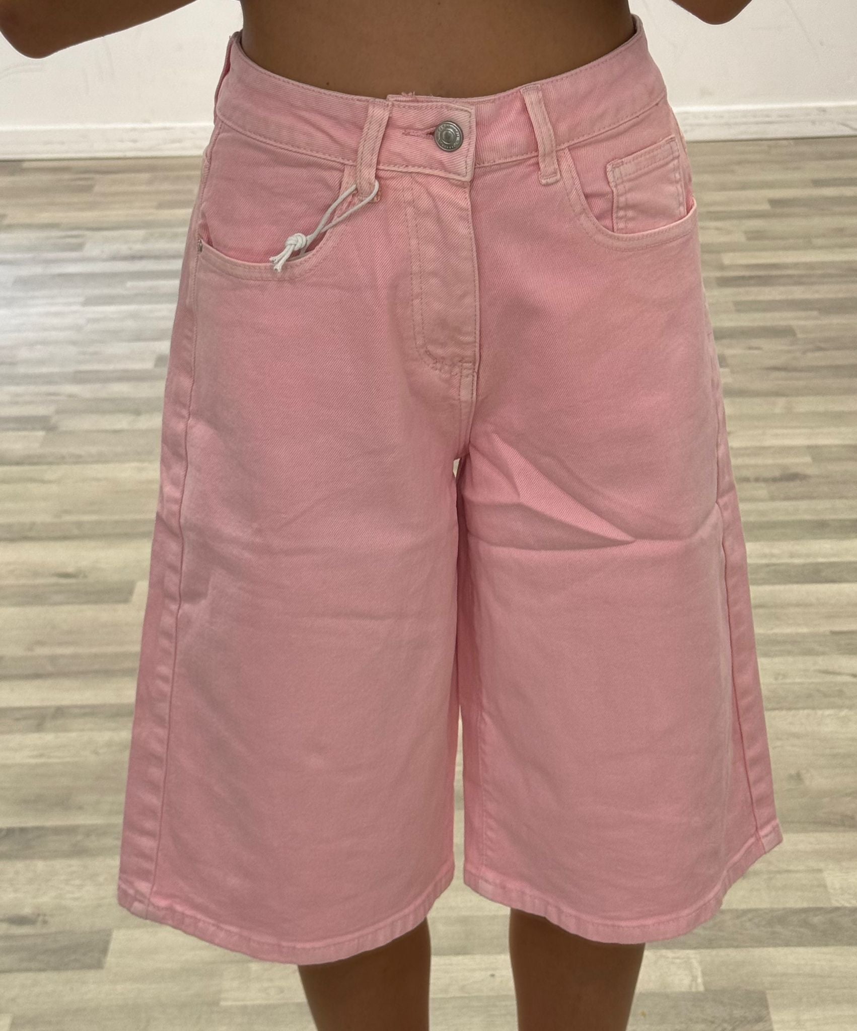 bermuda pink good price
