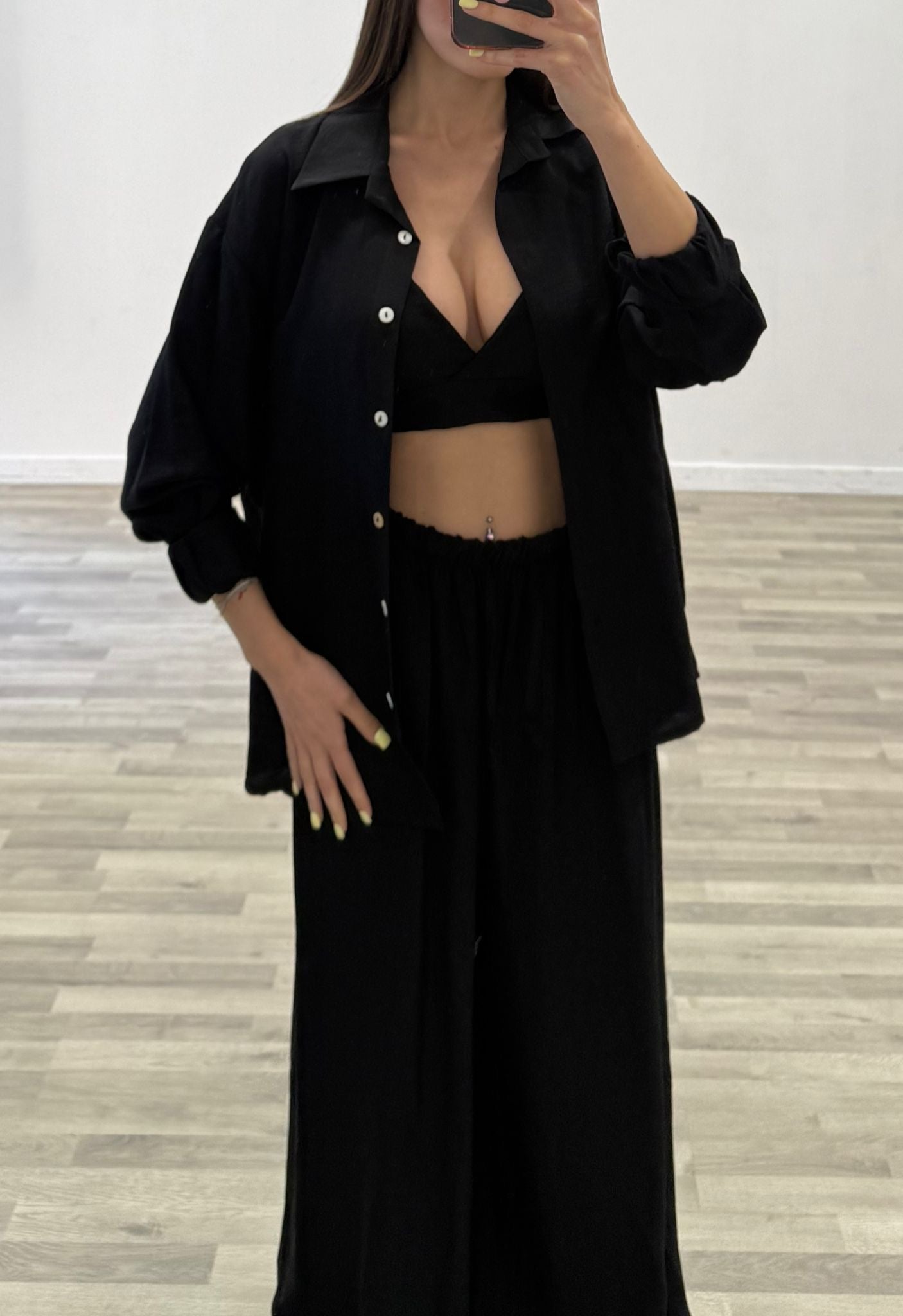 completo camicia top e pantalone