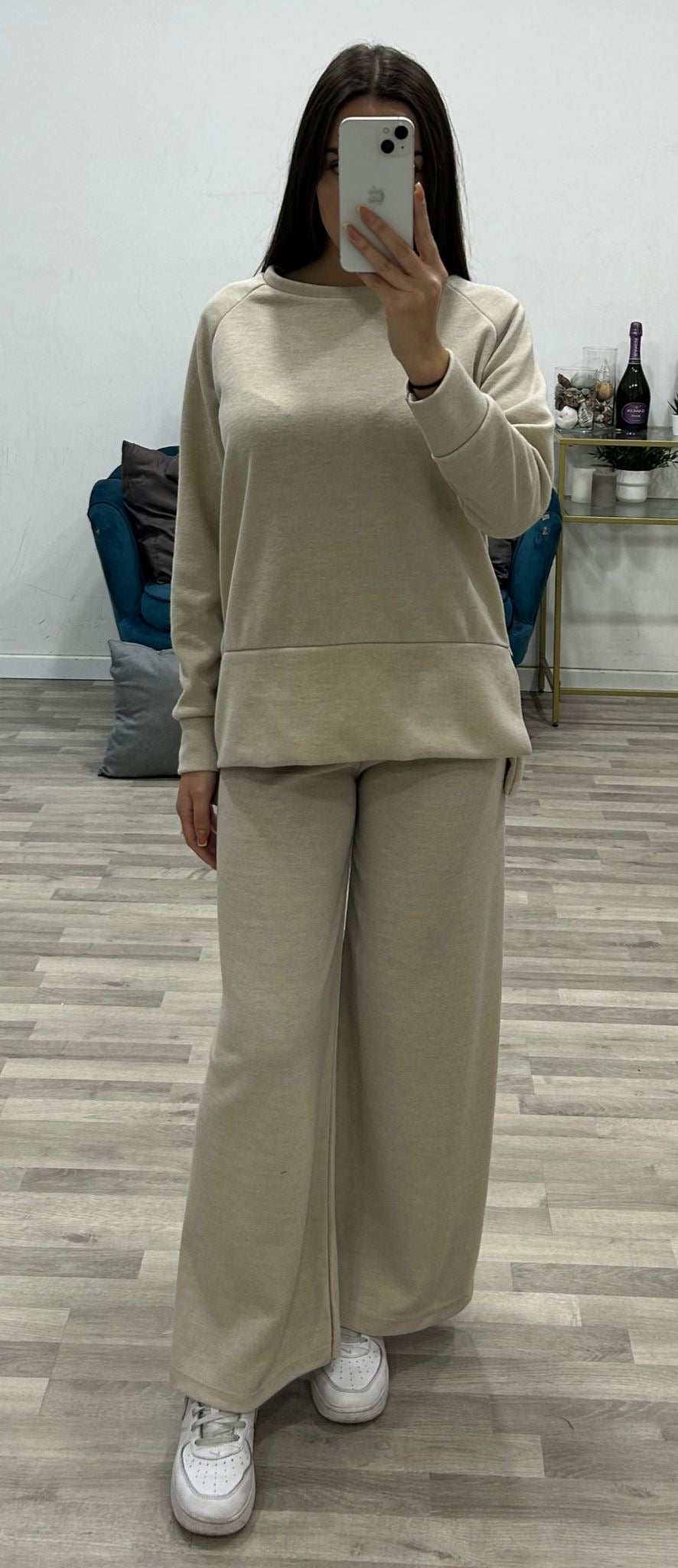 completo maglia e pantalone