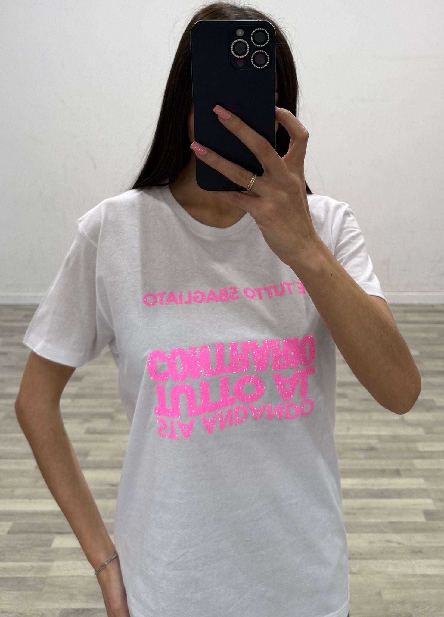 t-shirt tutto al contrario