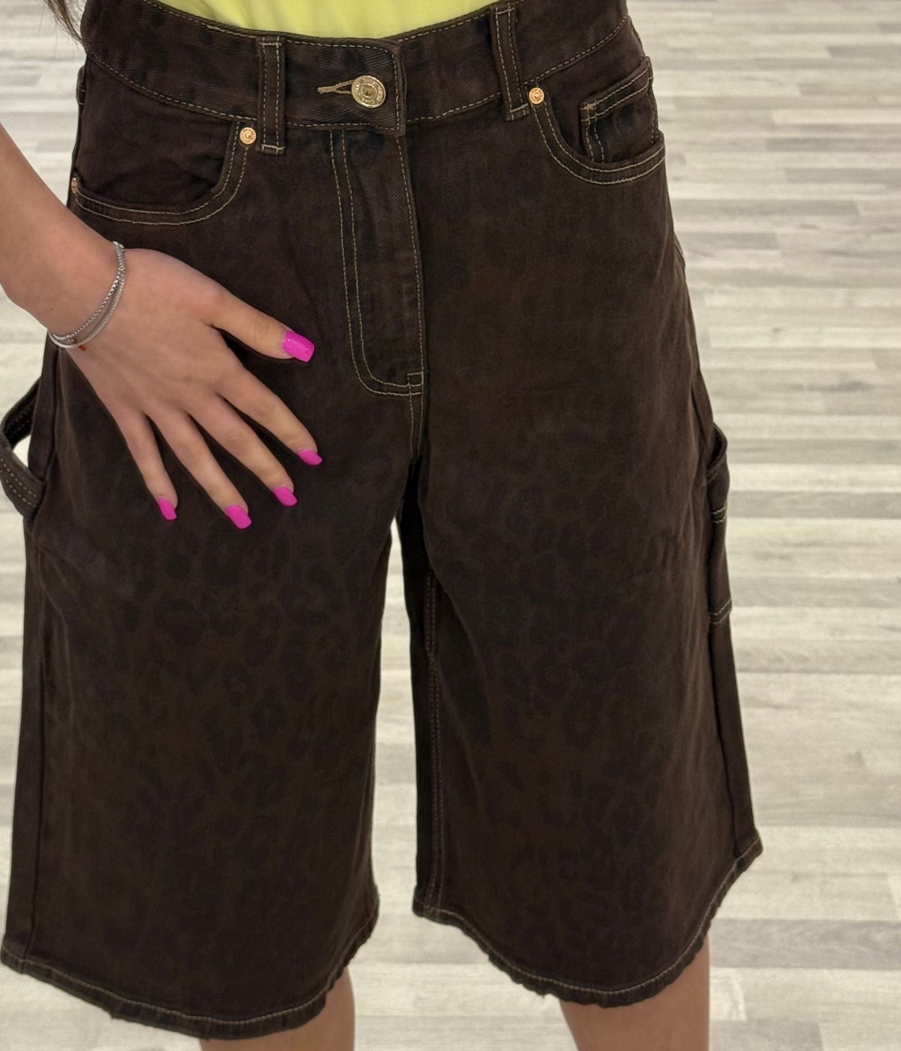 bermuda di jeans maculato