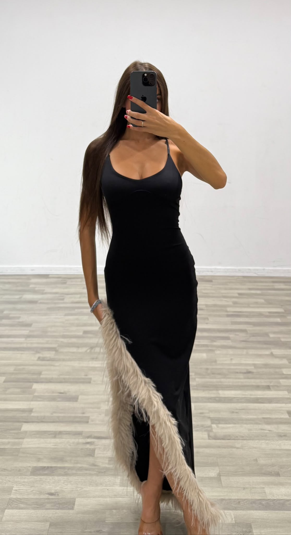 vestito diagonal con piume