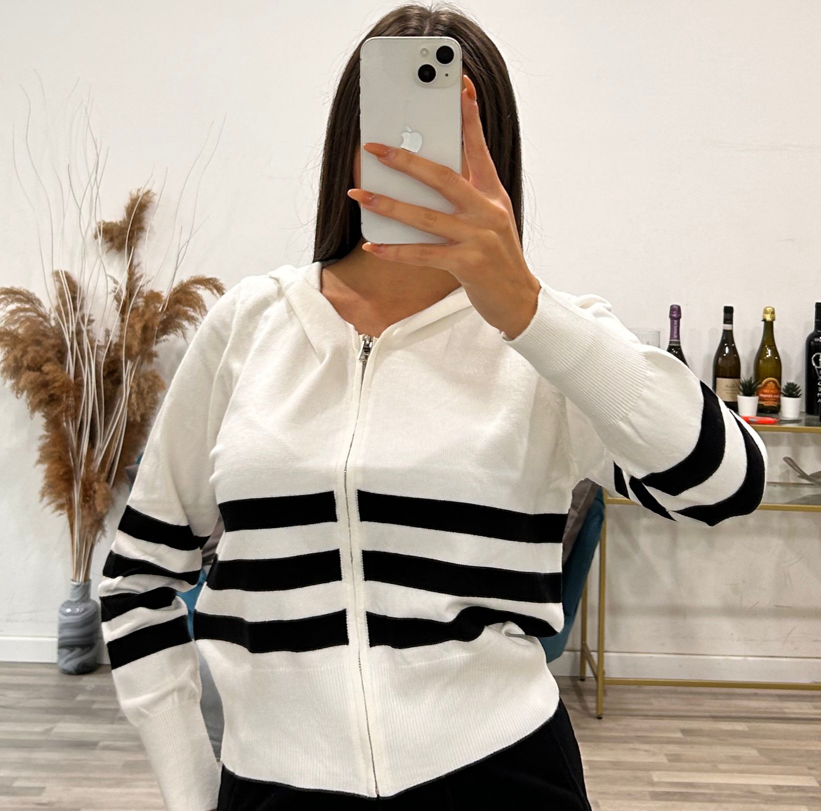 cardigan rigato con cappuccio