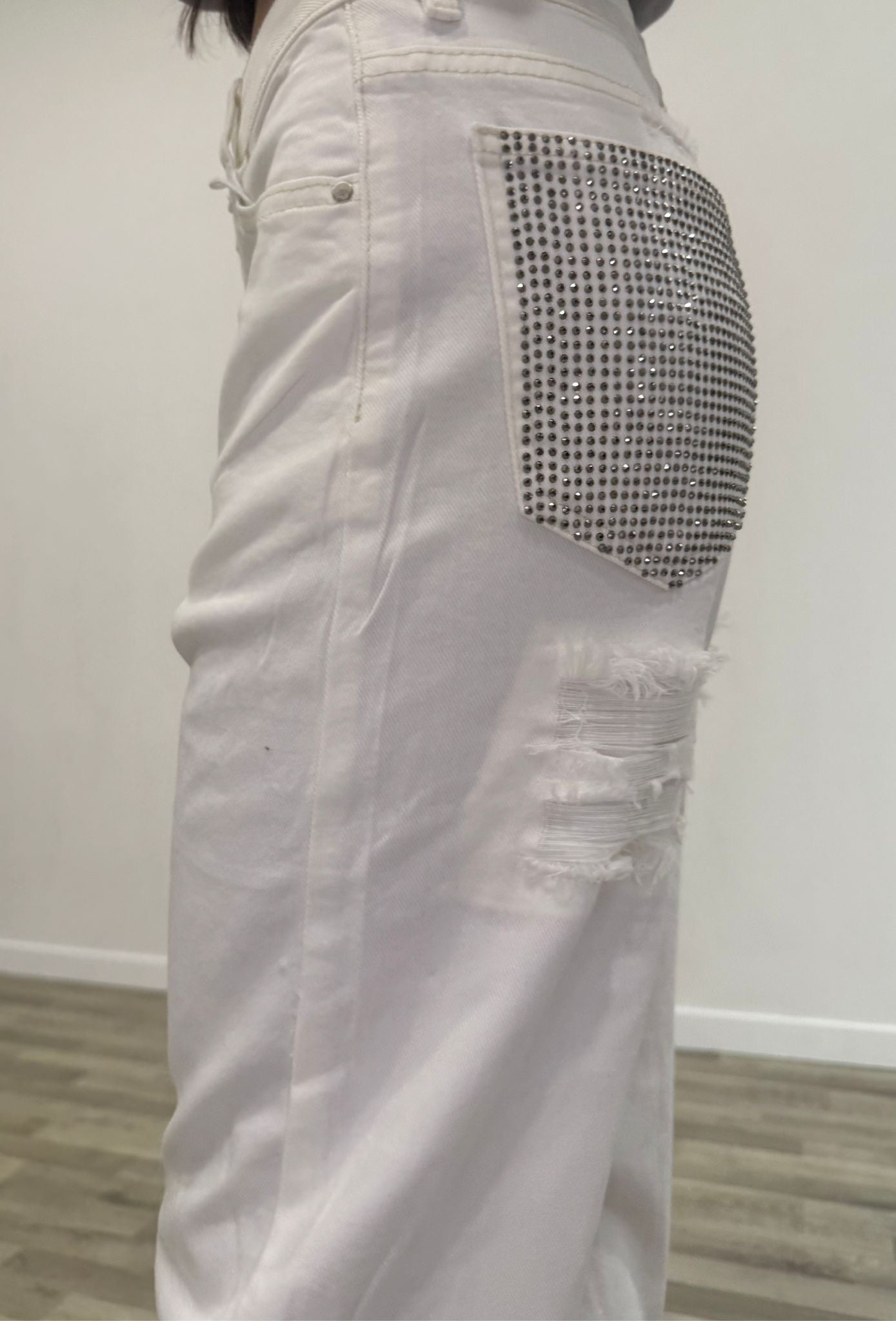 jeans bianco con tasca argento scuro