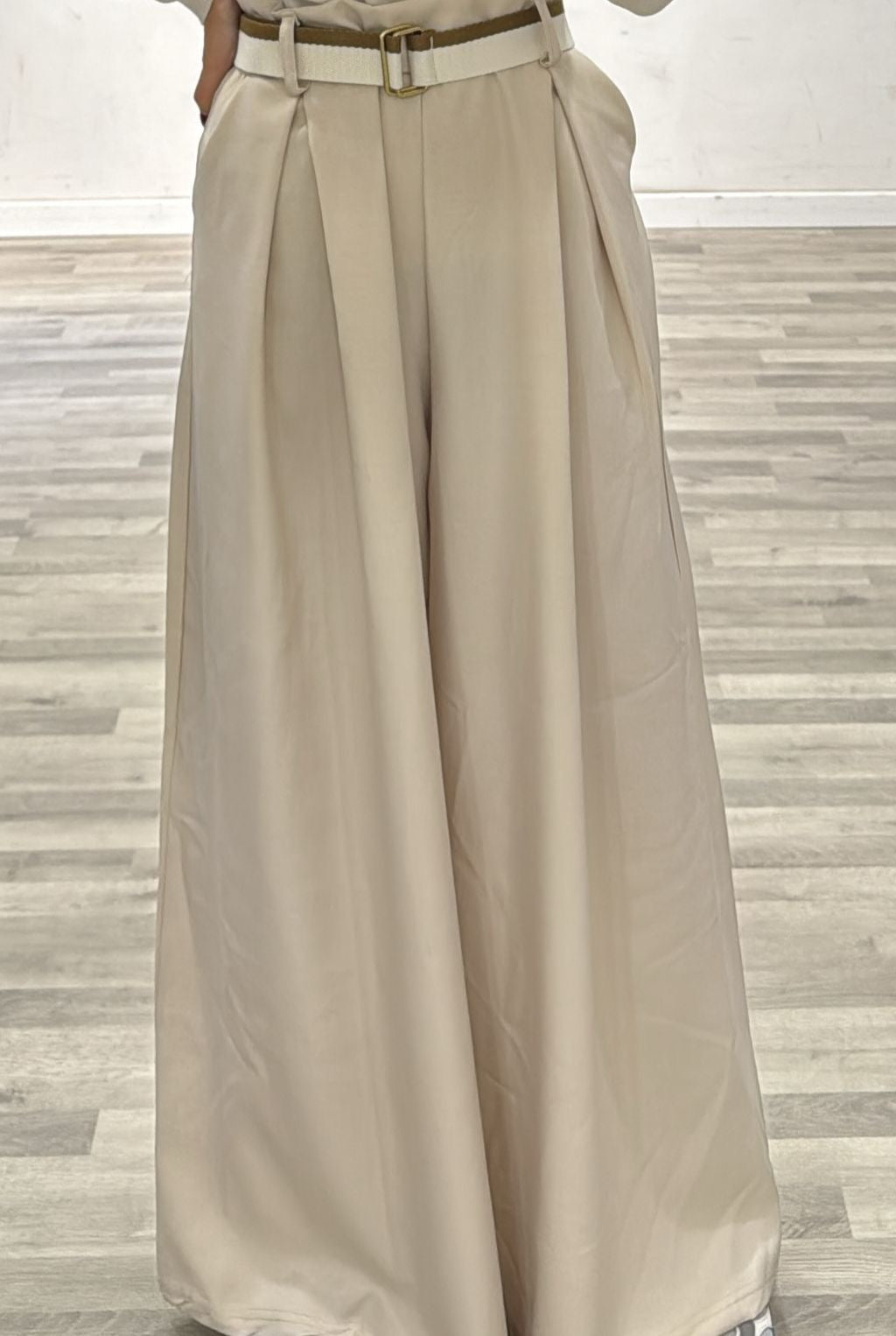 pantalone palazzo con cintura