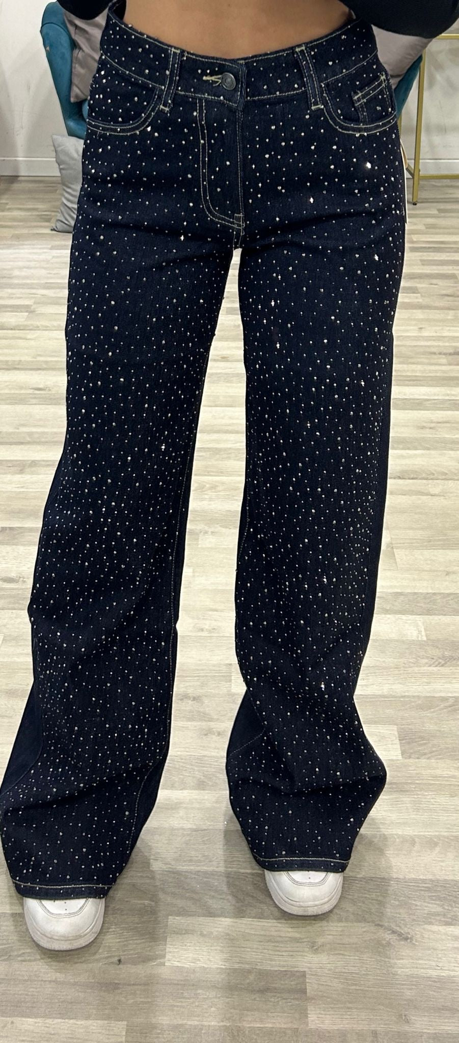 jeans scuro con brillantini