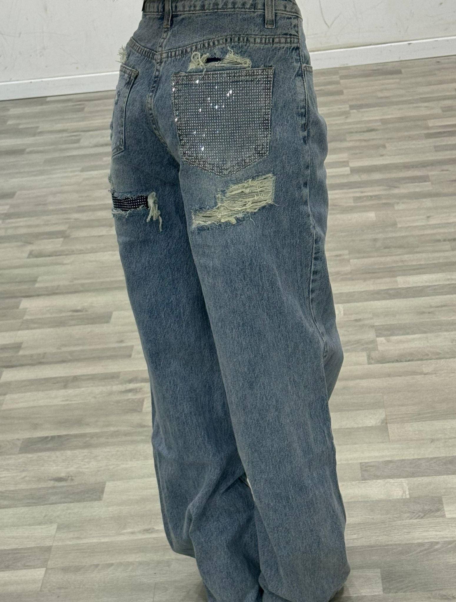 jeans tasca strass e strappi