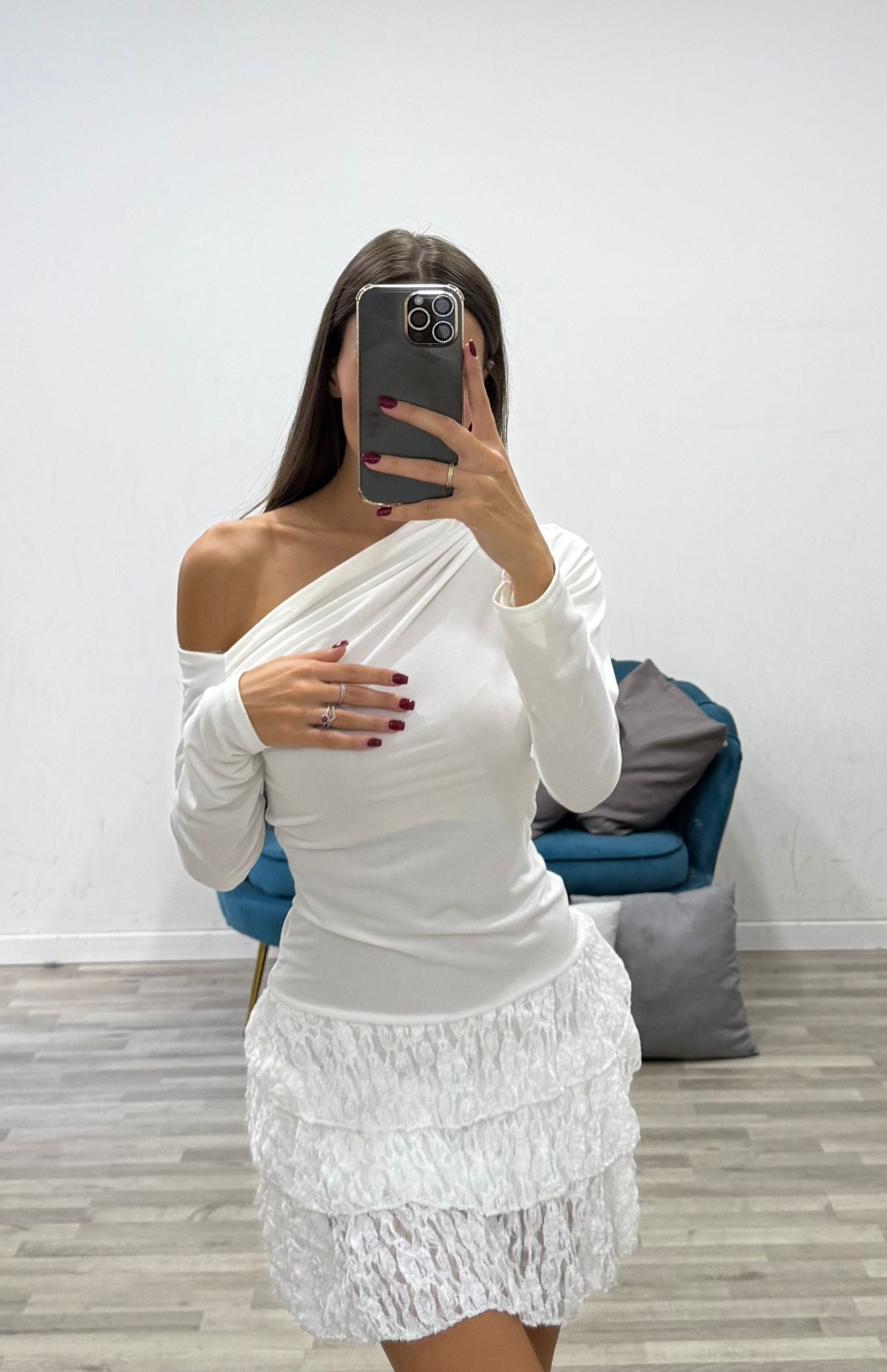 vestitino kim con gonna pizzo