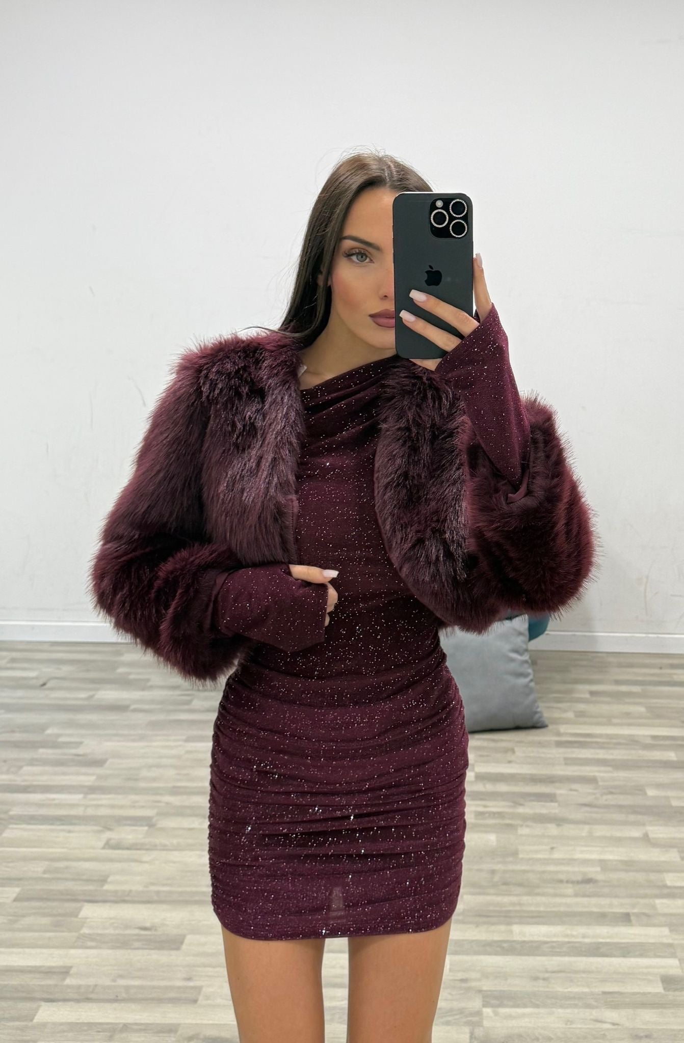 pelliccia corta a coprispalle