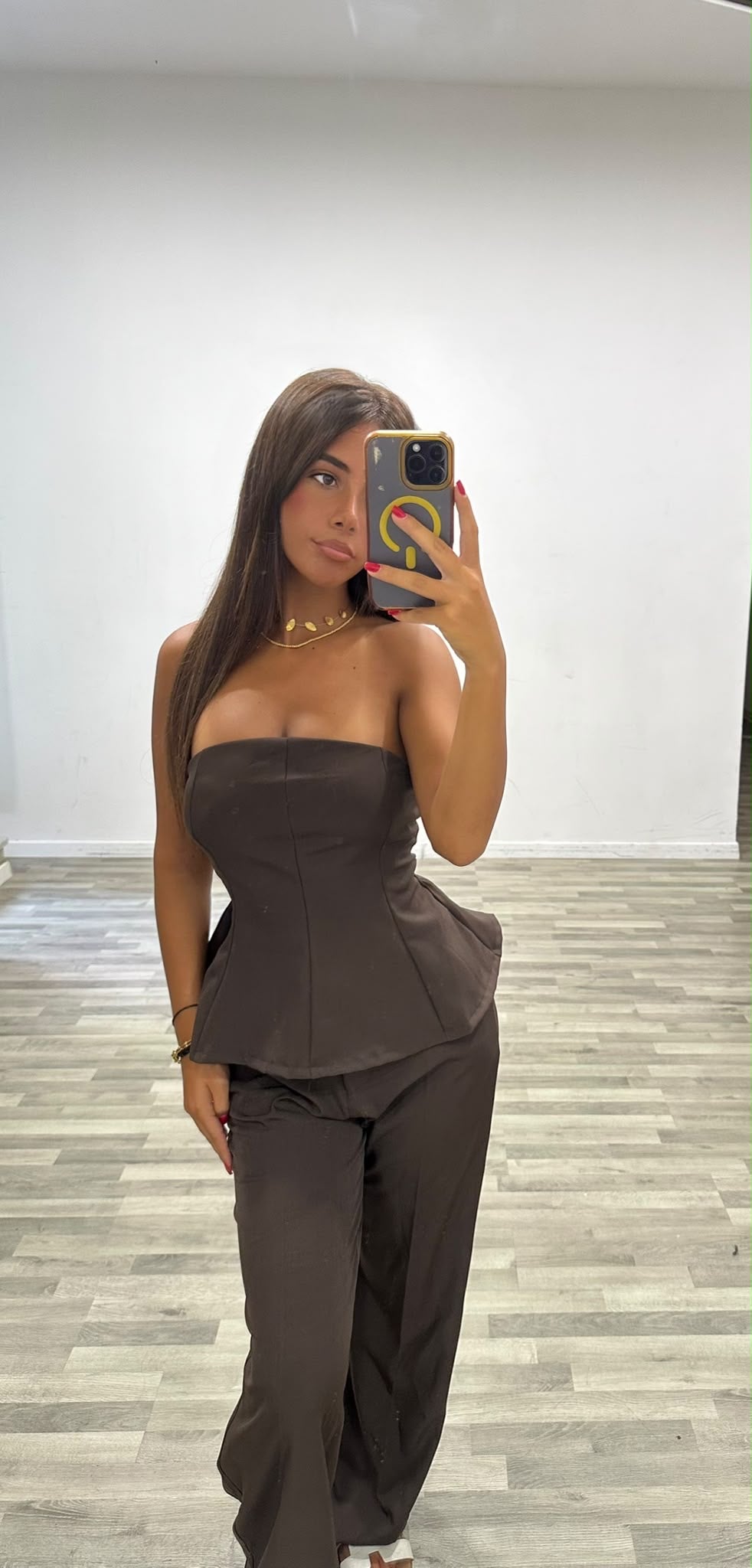 completo top a fascia con pantalone