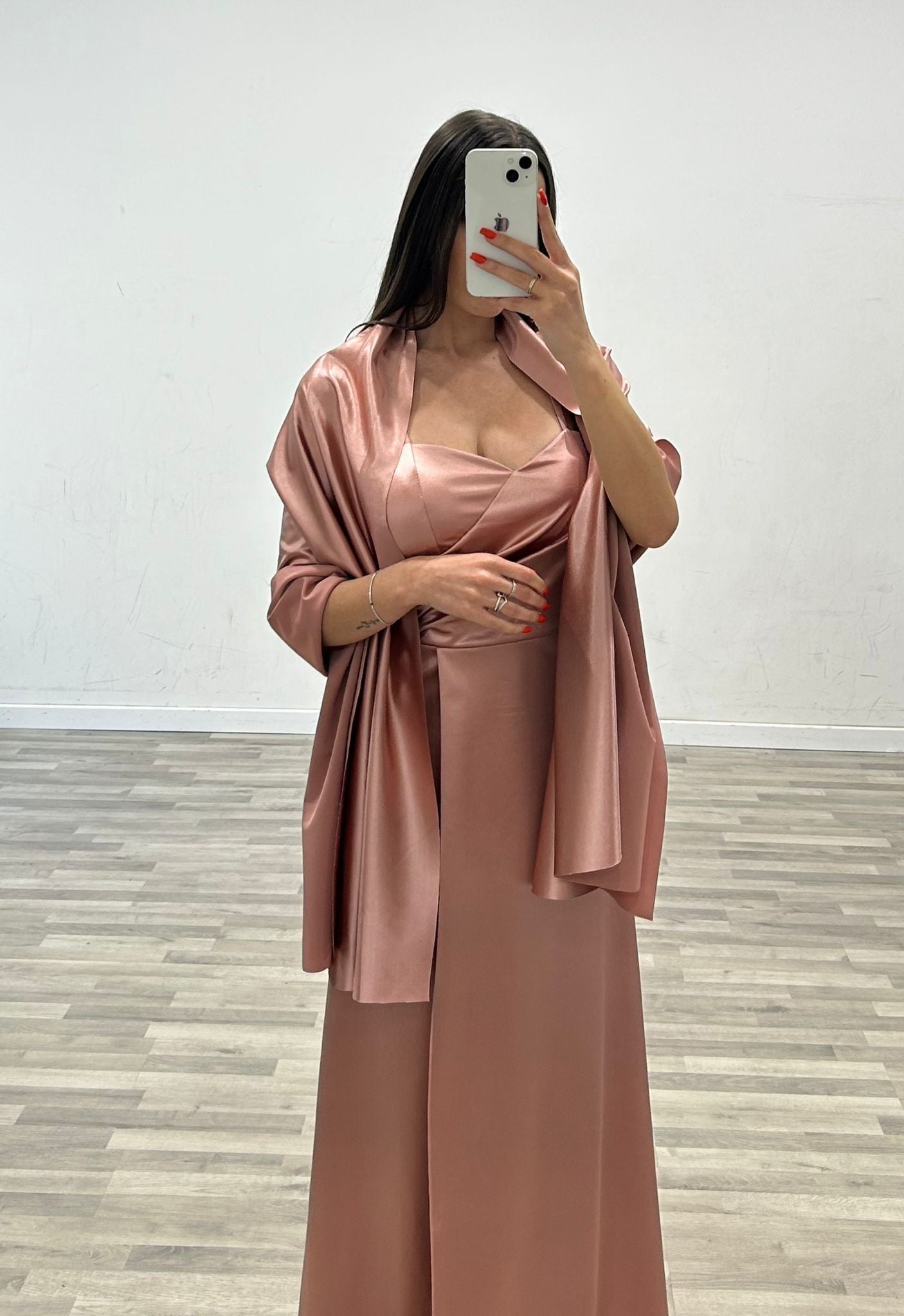 vestito con stola in raso