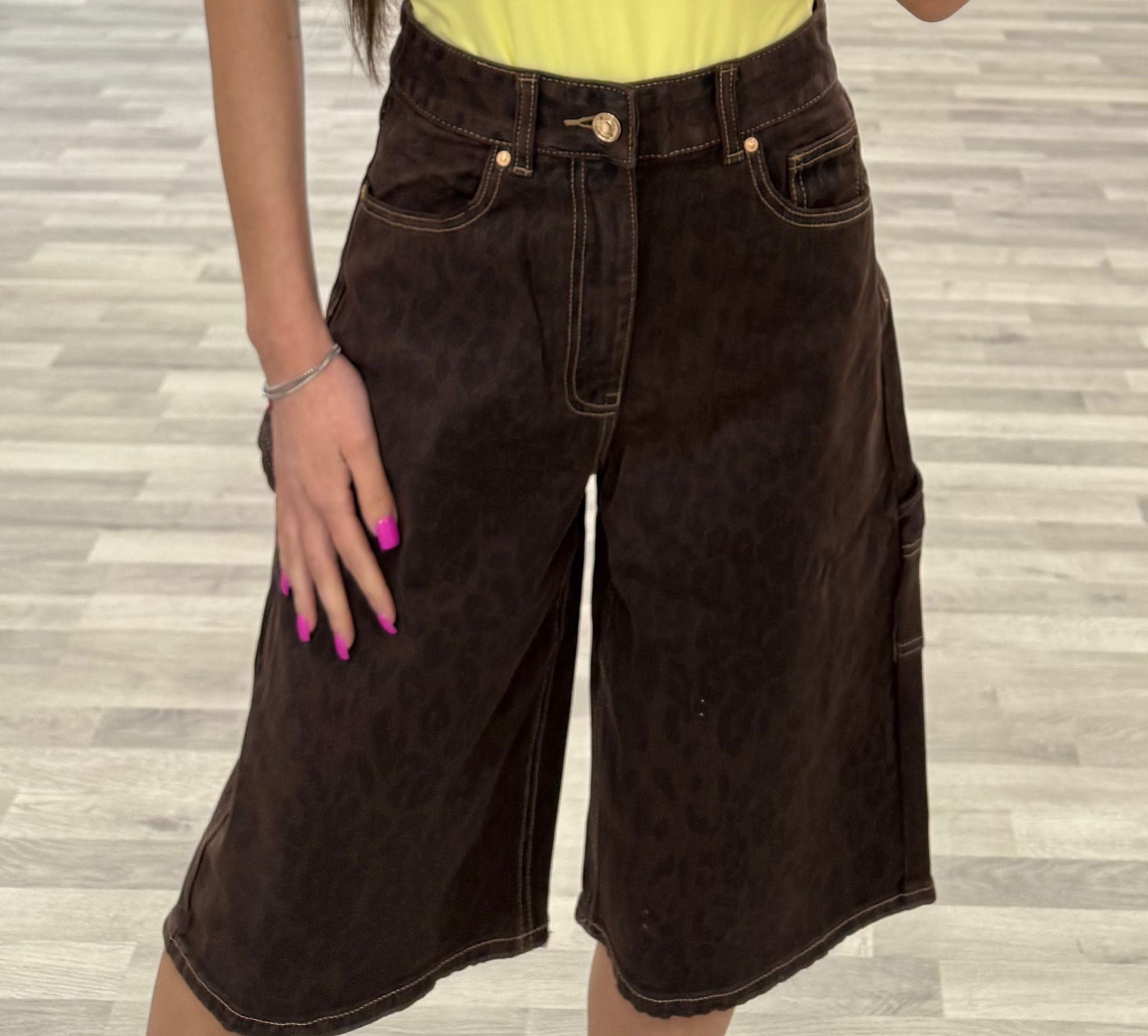 bermuda di jeans maculato