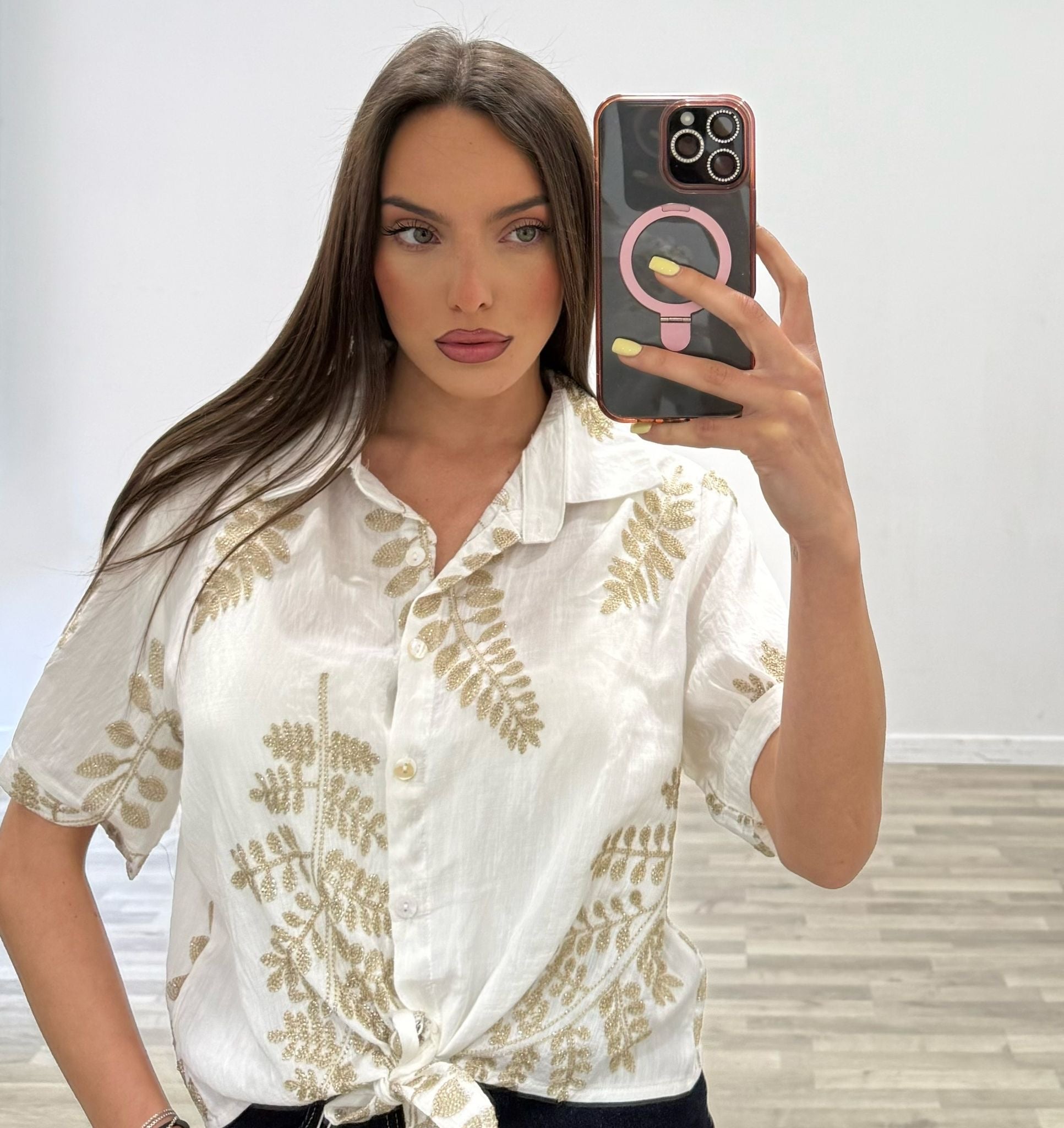 camicia con nodo paglia