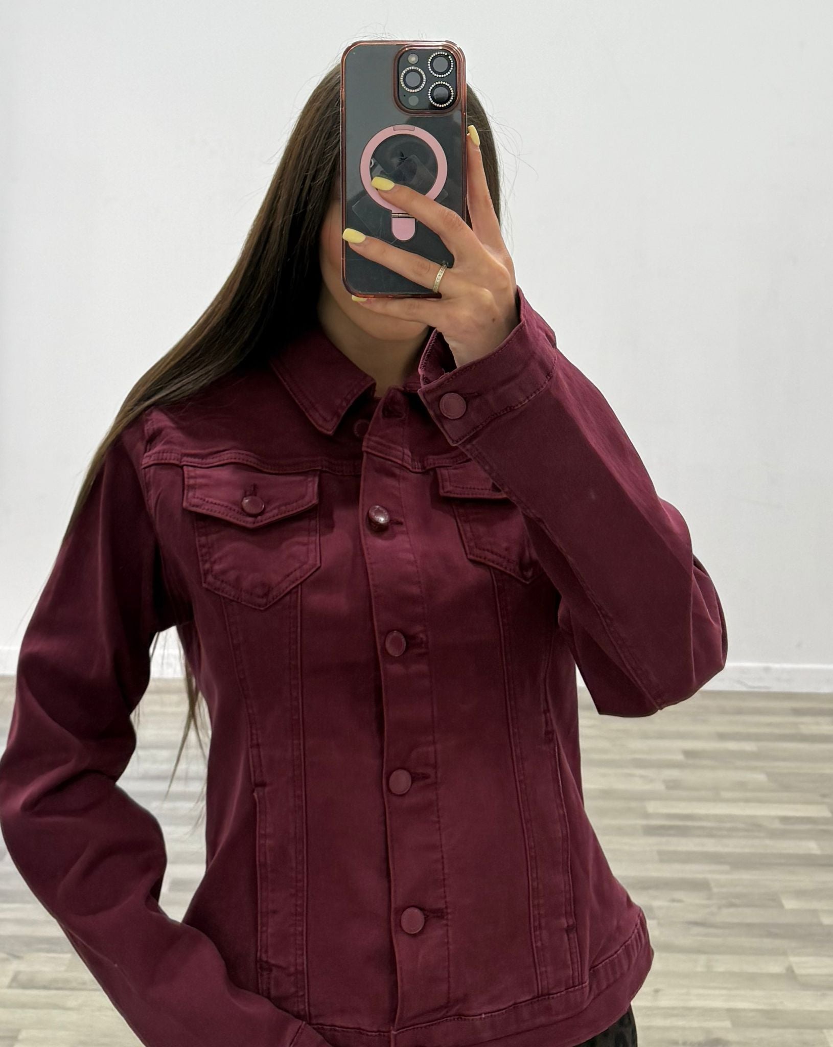 giubbino di jeans bordo'