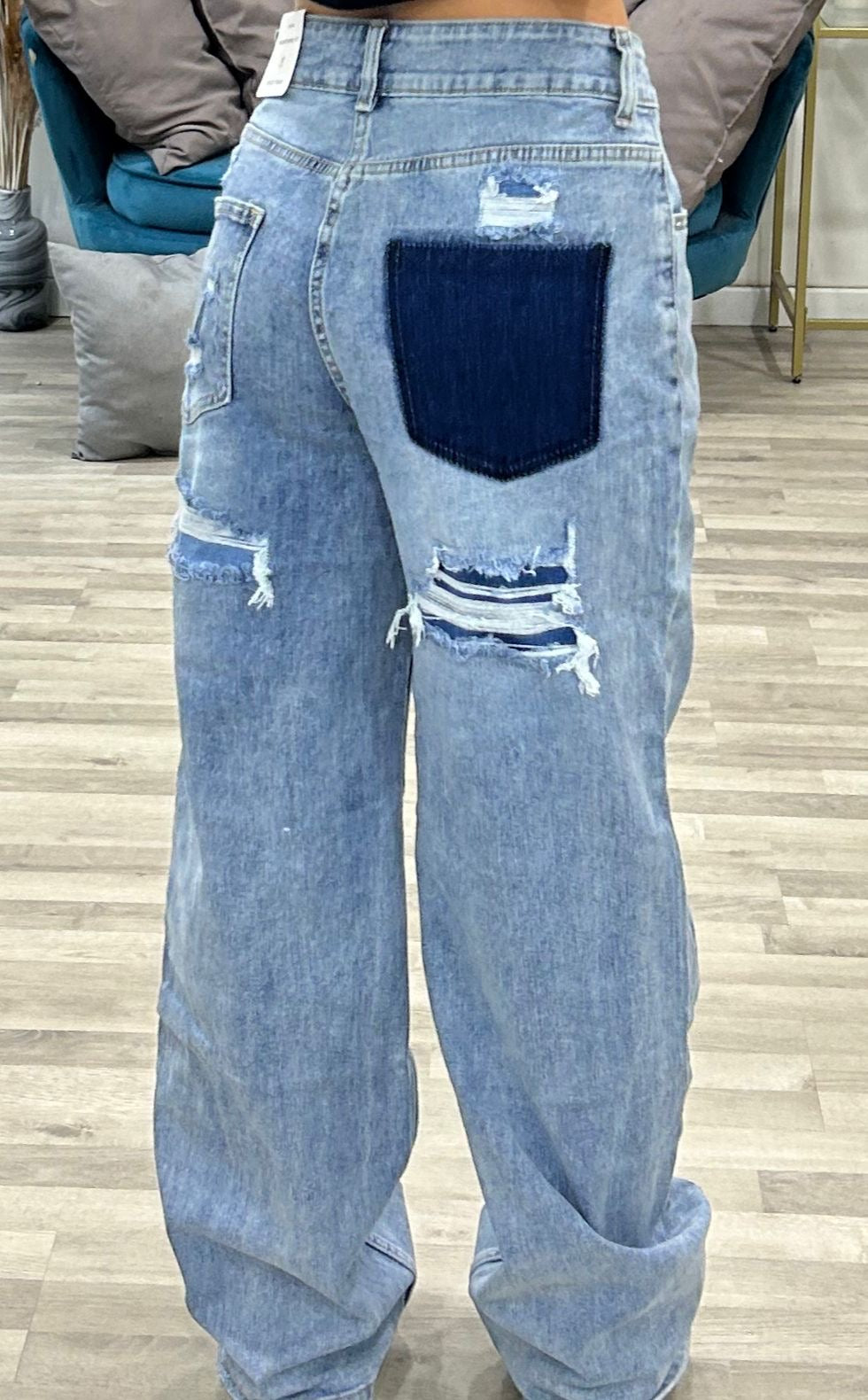 jeans con tascha particolare
