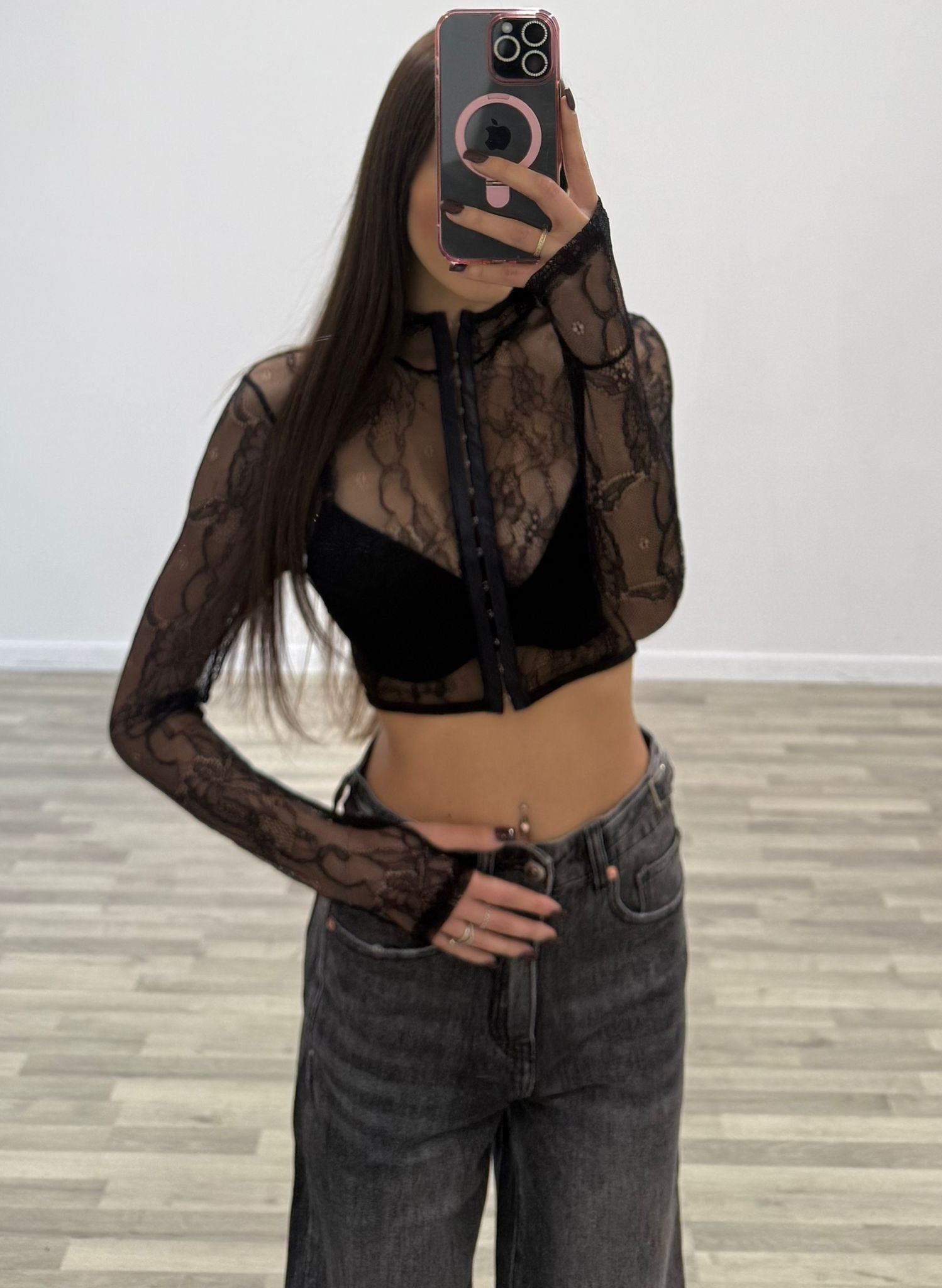 maglia corta in pizzo con gancetti