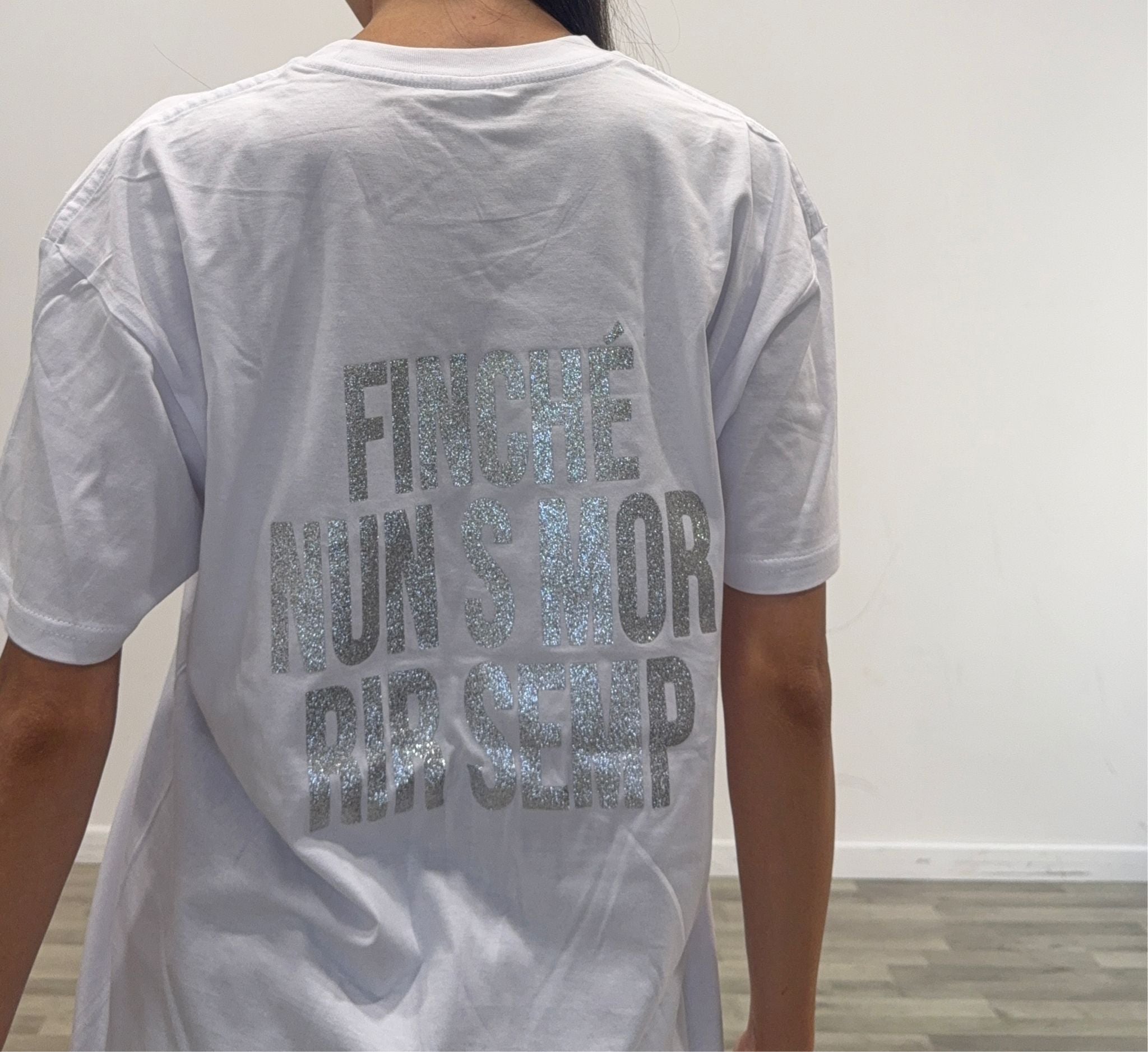 t-shirt finche' nun s mor rir semp