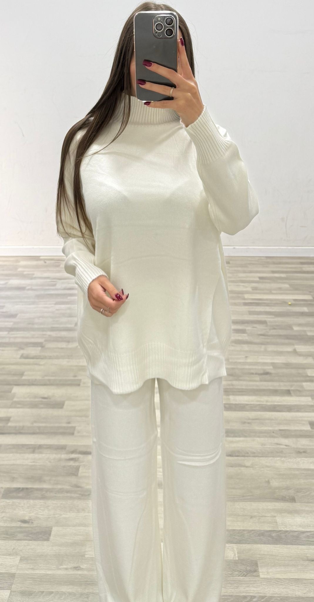 completo lana lupetto e pantalone