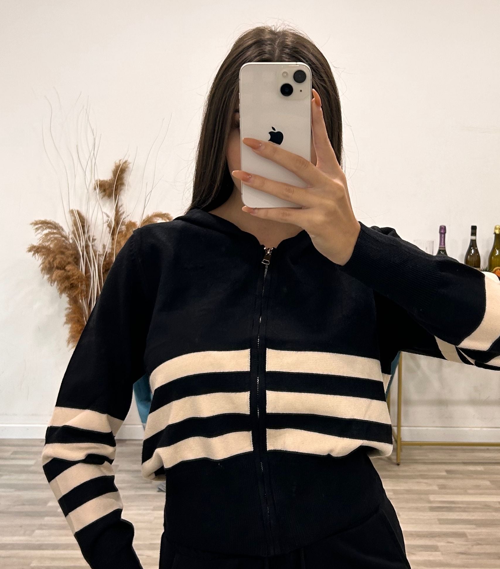 cardigan rigato con cappuccio