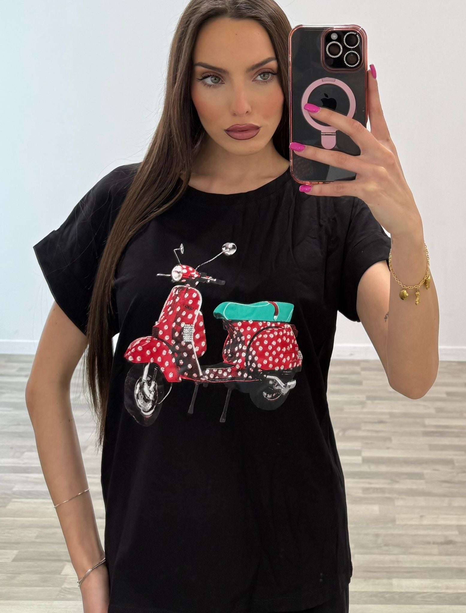 t-shirt con vespa